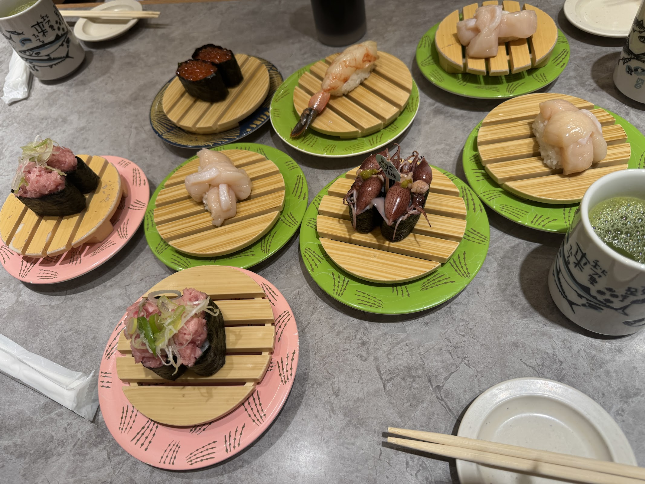 Kaitenzushi Nemuro Hanamaru KITTE Marunouchi photo 2