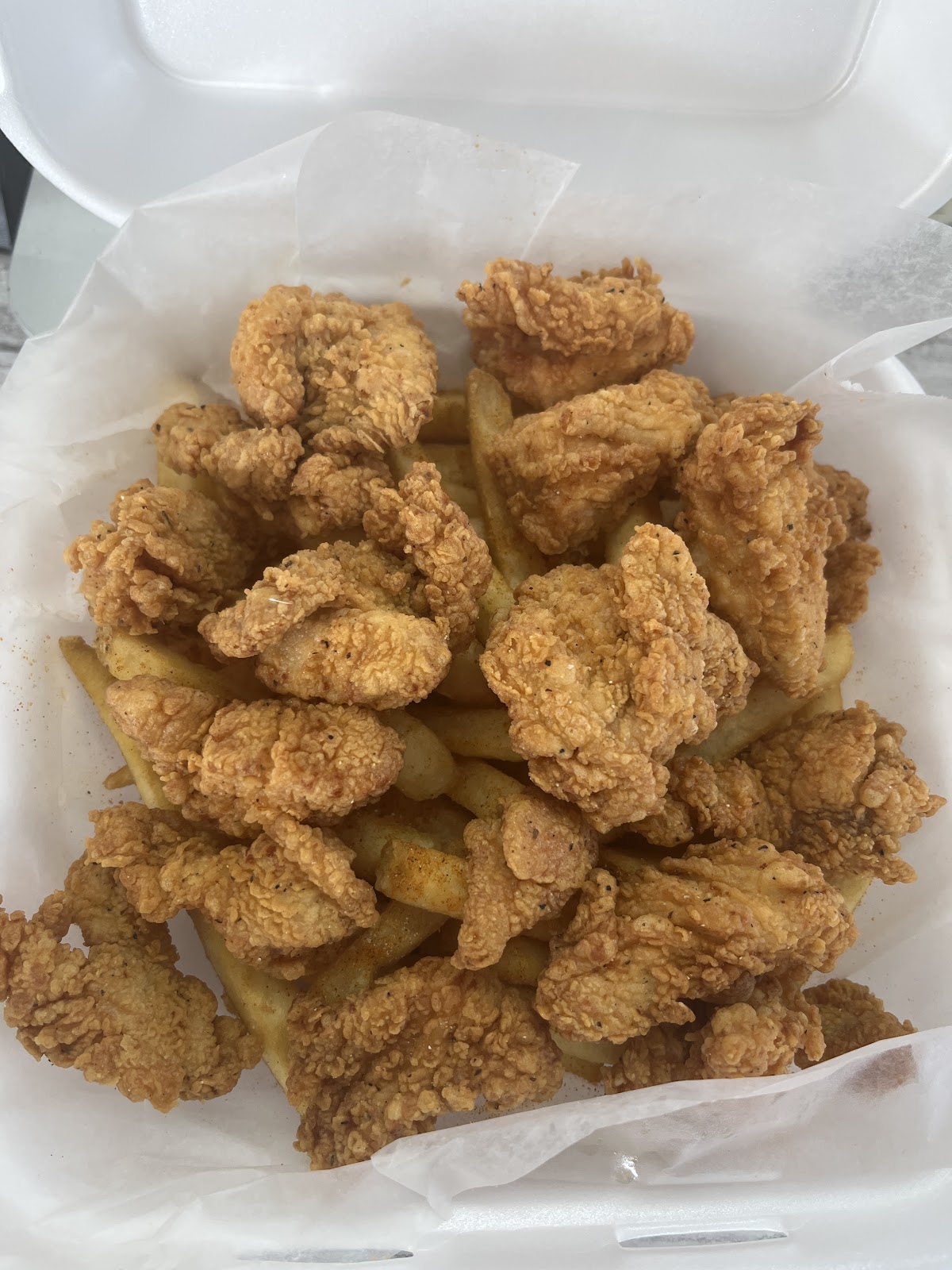 Bluto’s Fish And Chicken photo 1