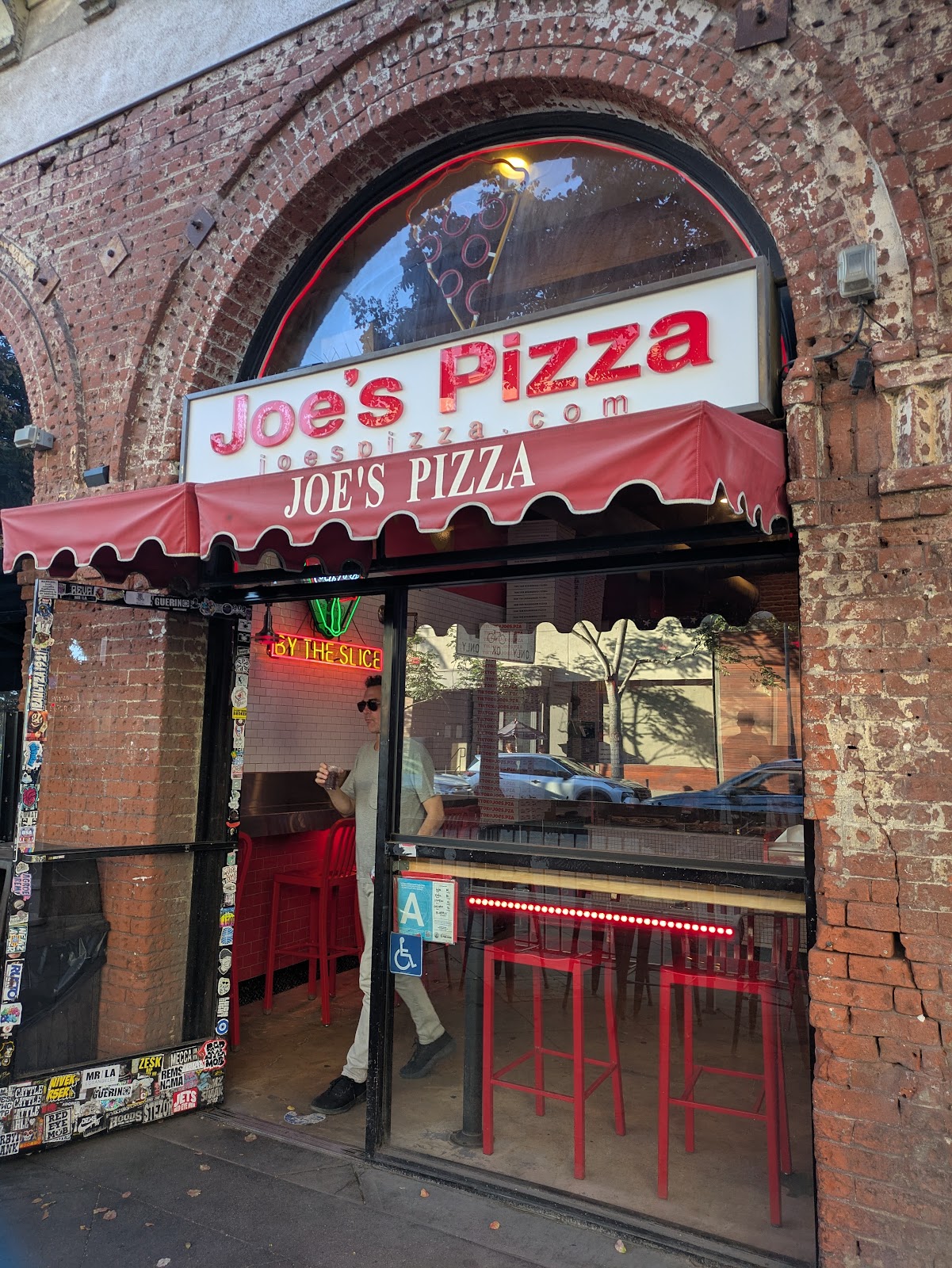 Joe's Pizza photo 3