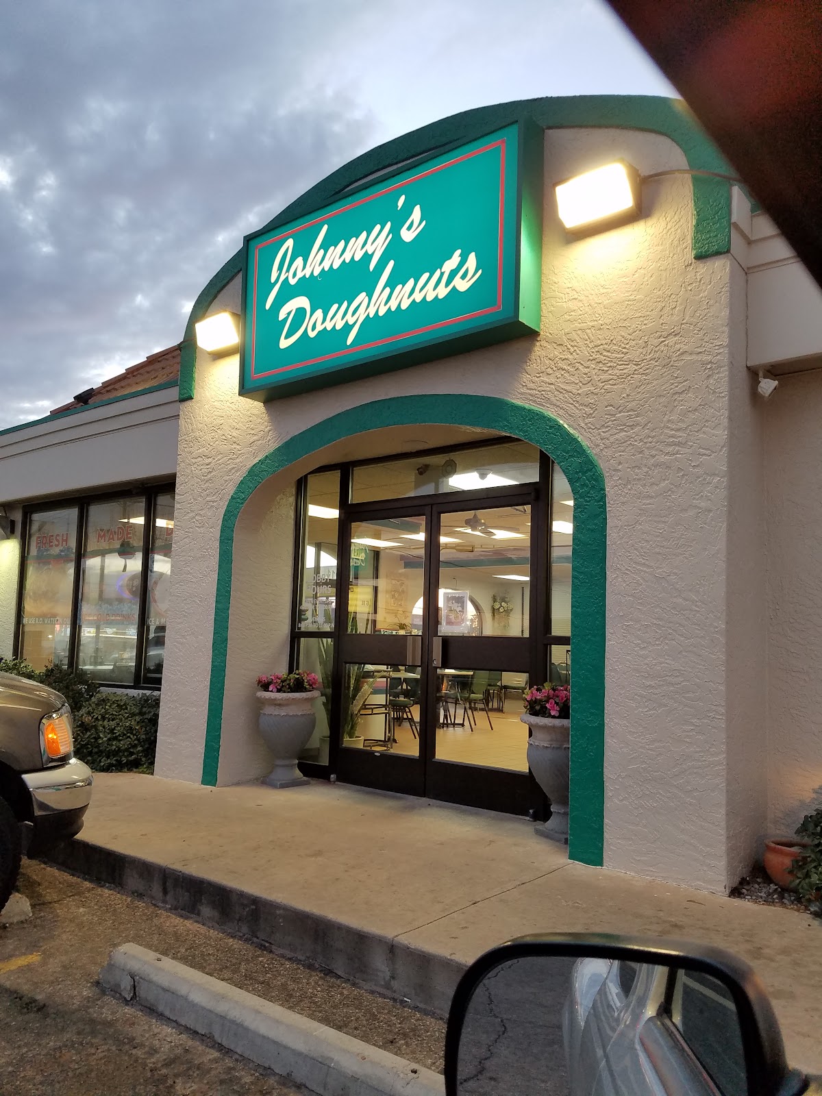 Johnny's Doughnuts photo 2