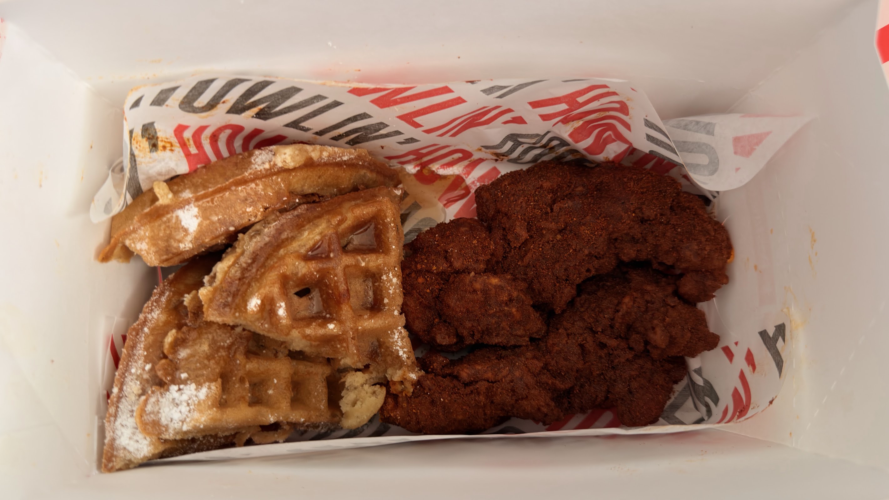 Howlin' Ray's Hot Chicken - Chinatown photo 2
