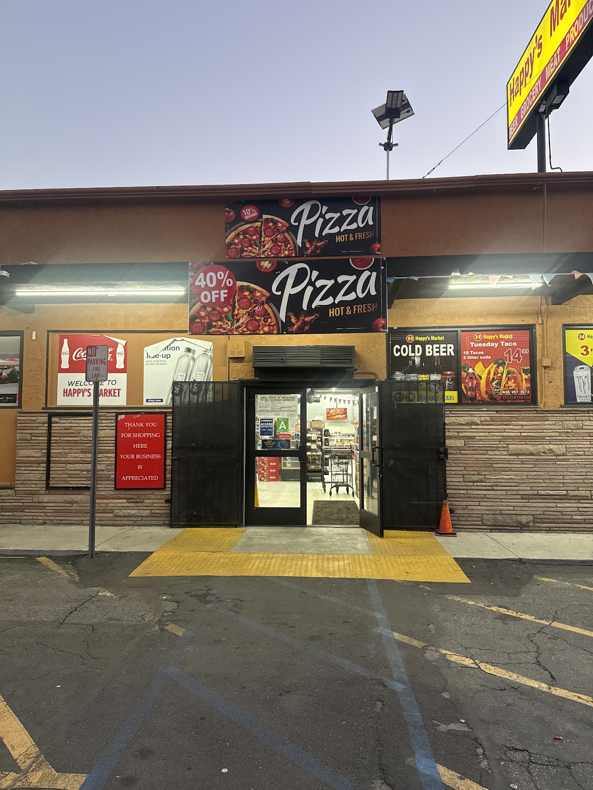 Happy's Pizza photo 2