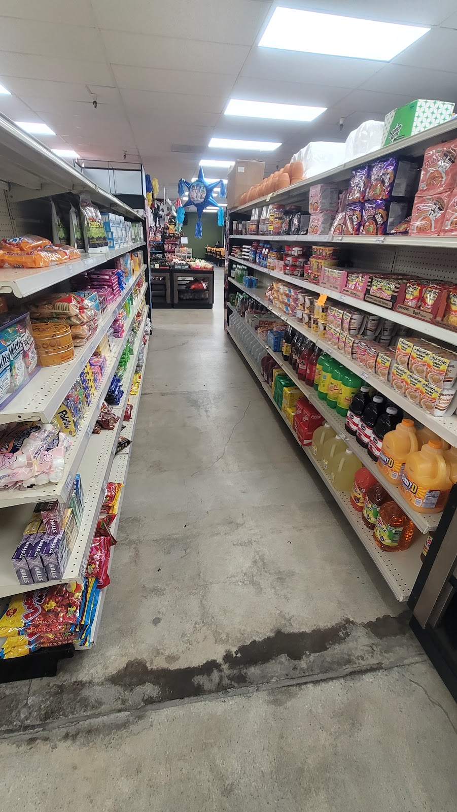 Regalado Market photo 2