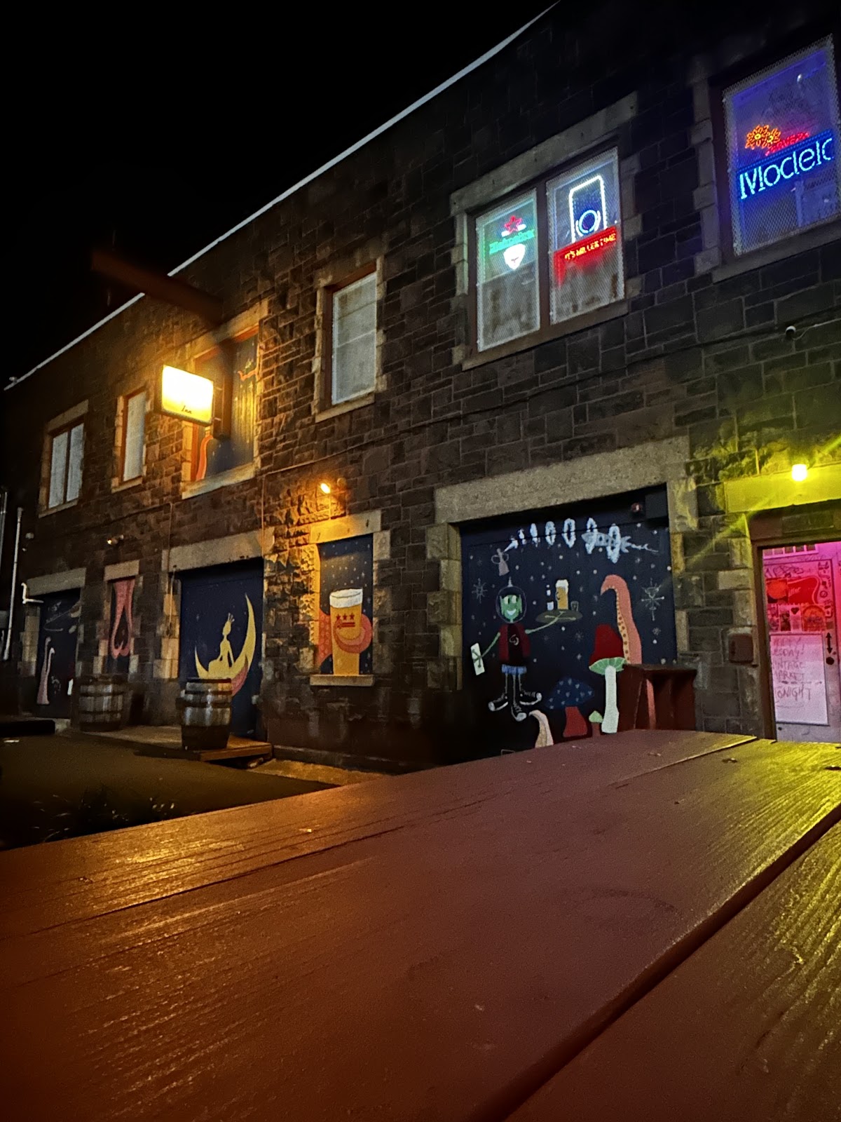 The Dew Drop Inn photo 3