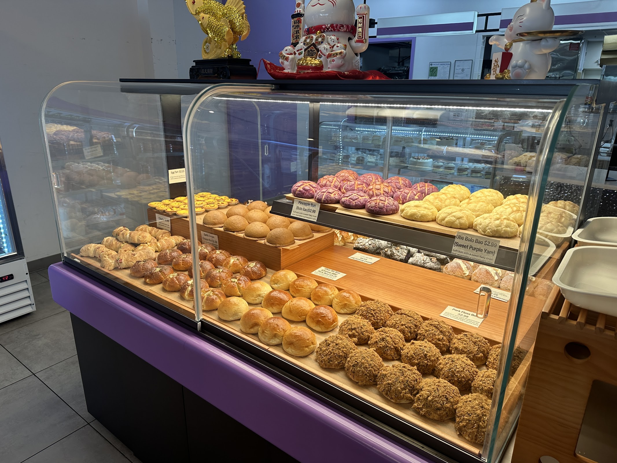 Purple Yum Bakery Cafe photo 1