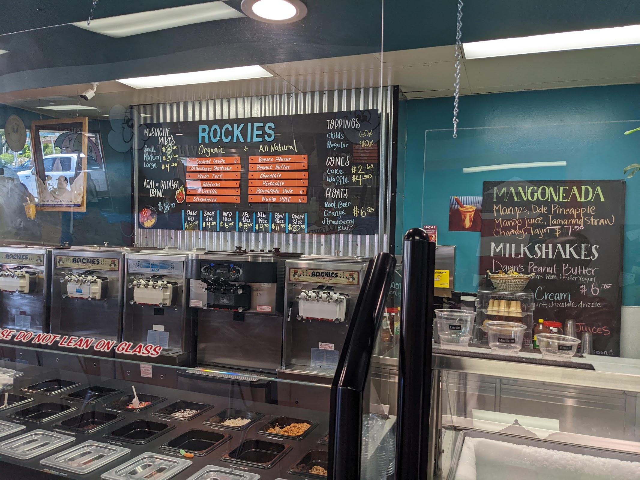 Rockies Frozen Yogurt photo 3