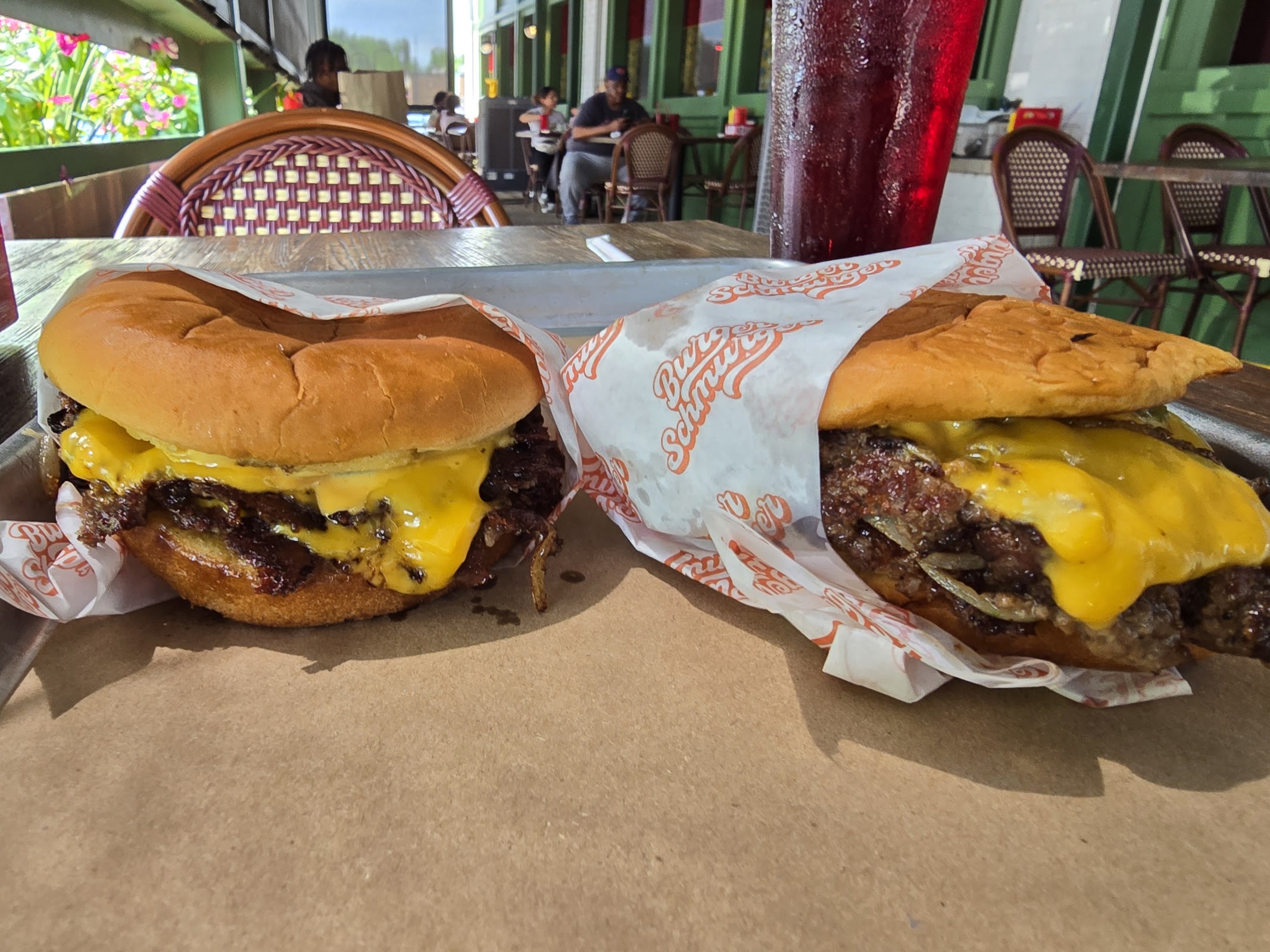 Burger Schmurger photo 3