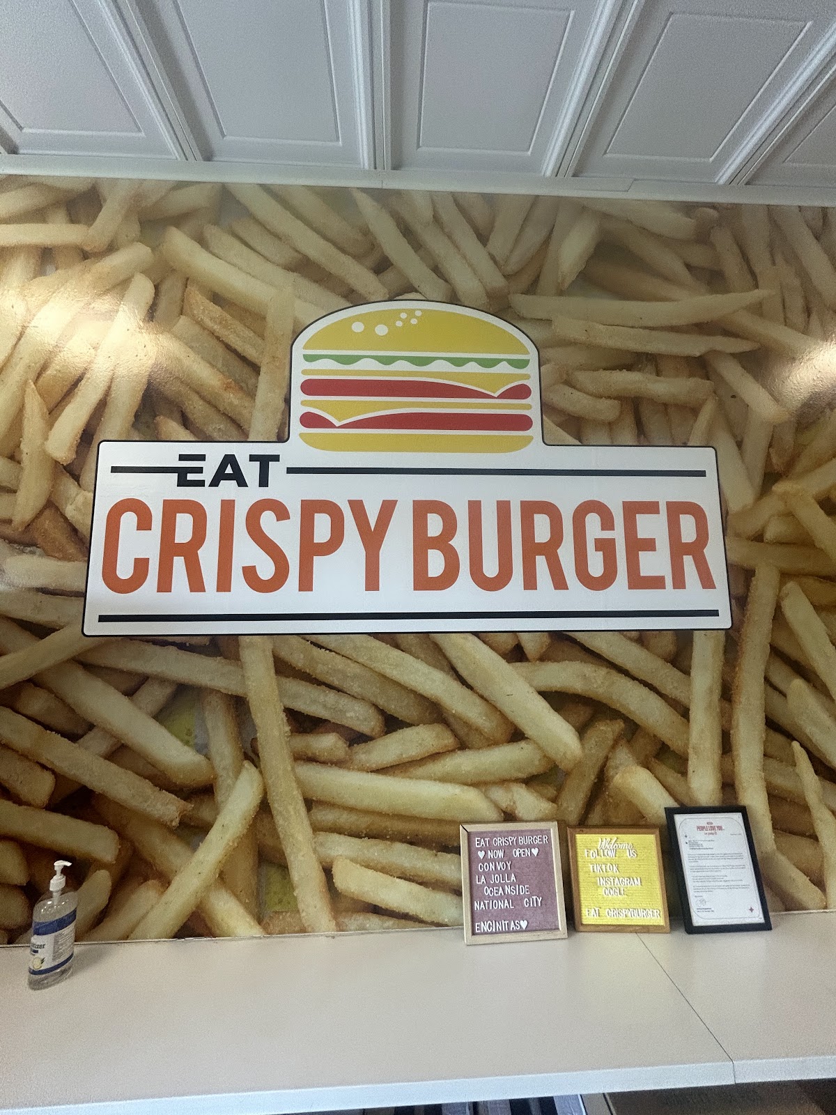 Eat Crispy Burger Encinitas photo 2