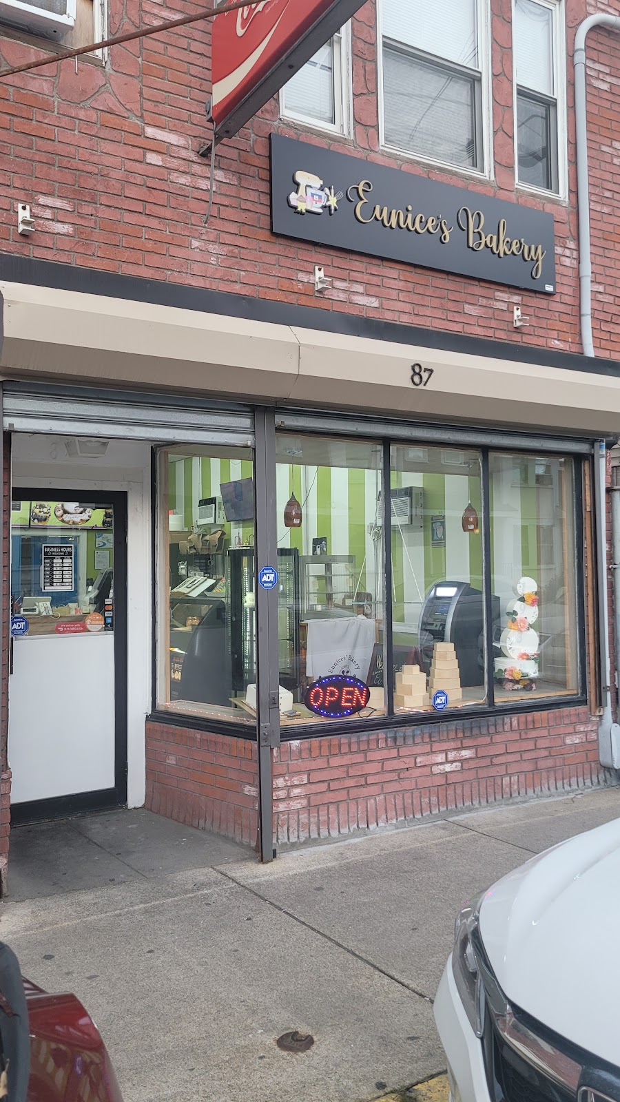 Eunices Bakery photo 2