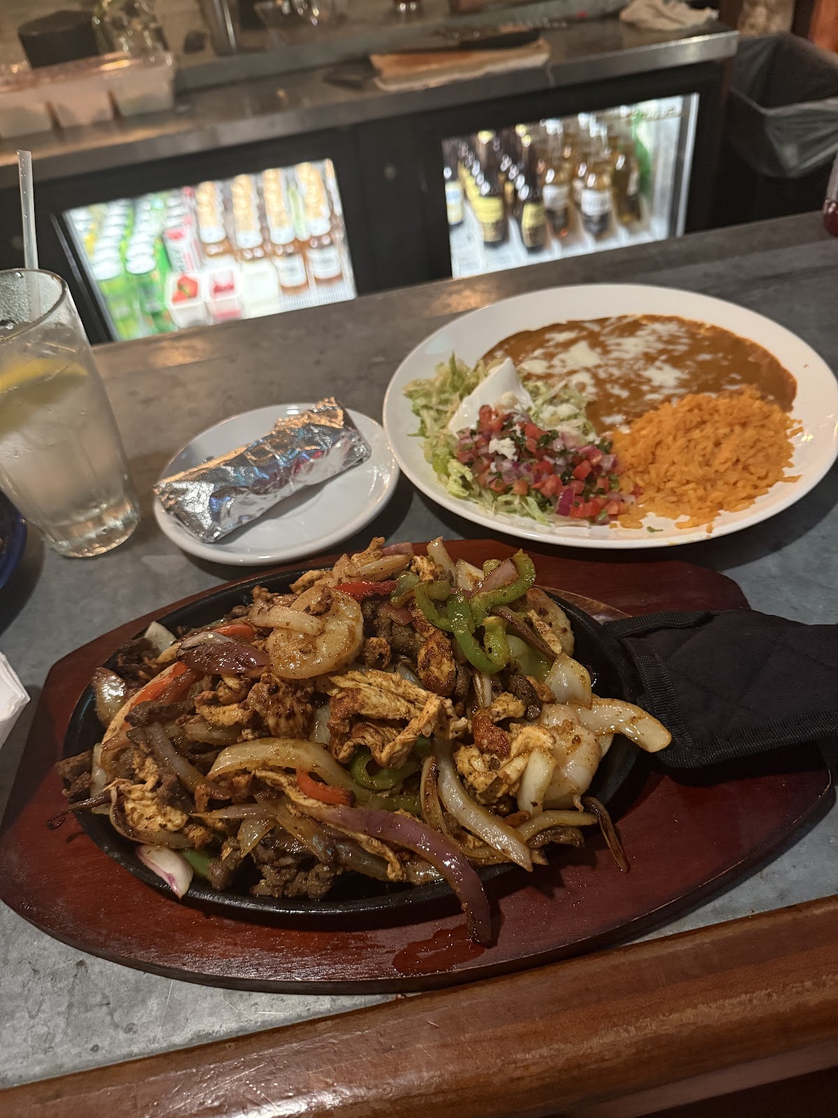La Sirena Mexican Grill photo 3