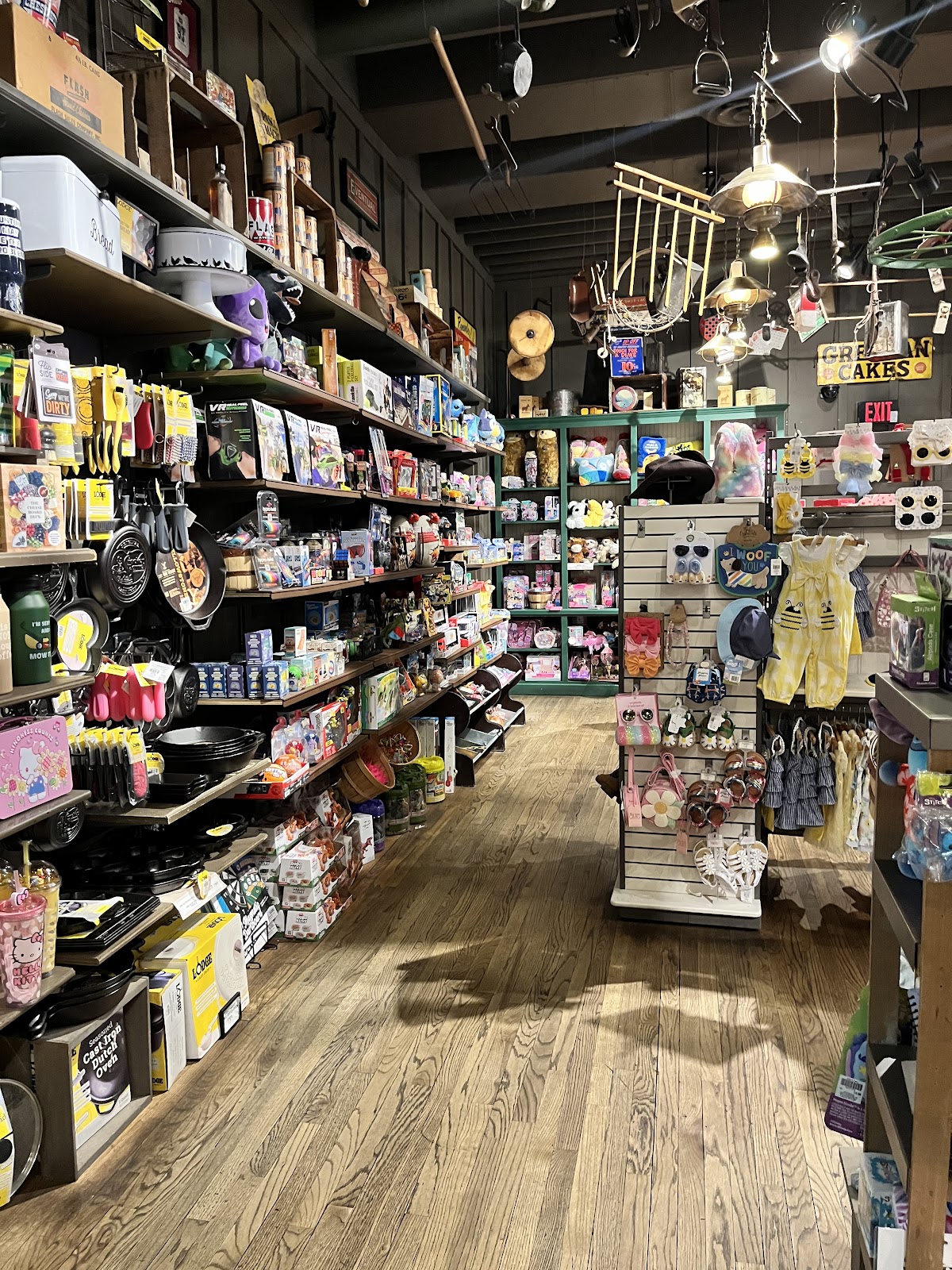 Cracker Barrel Old Country Store photo 2