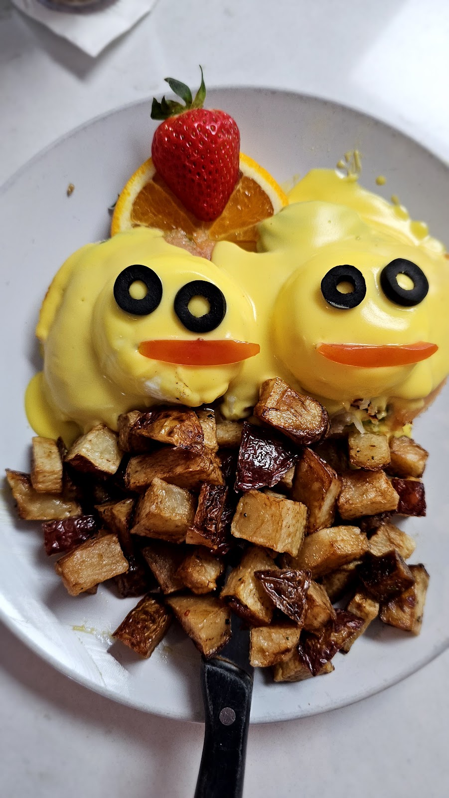 Yummies Bistro photo 3