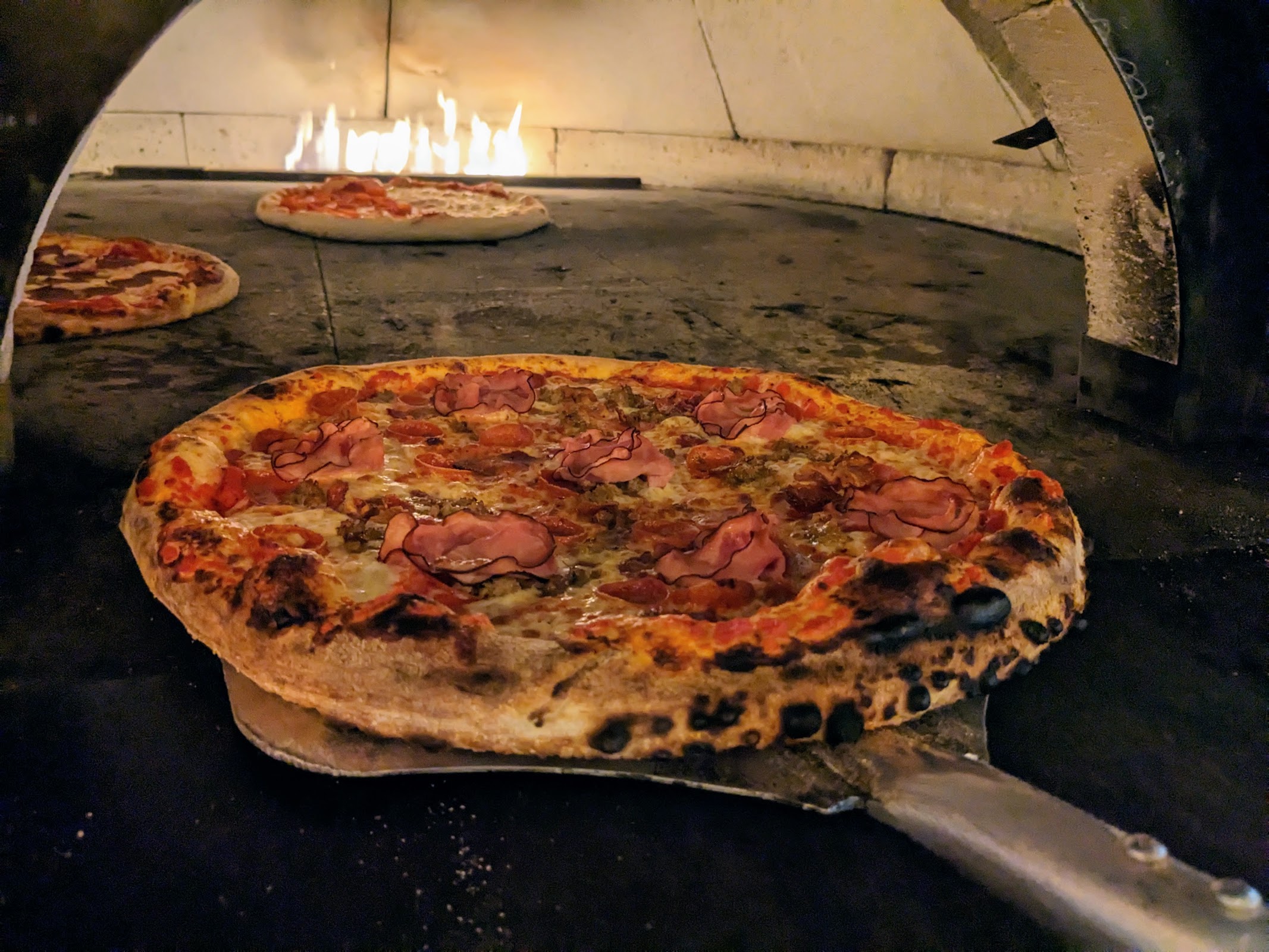 Thunderbolt Pizza photo 1
