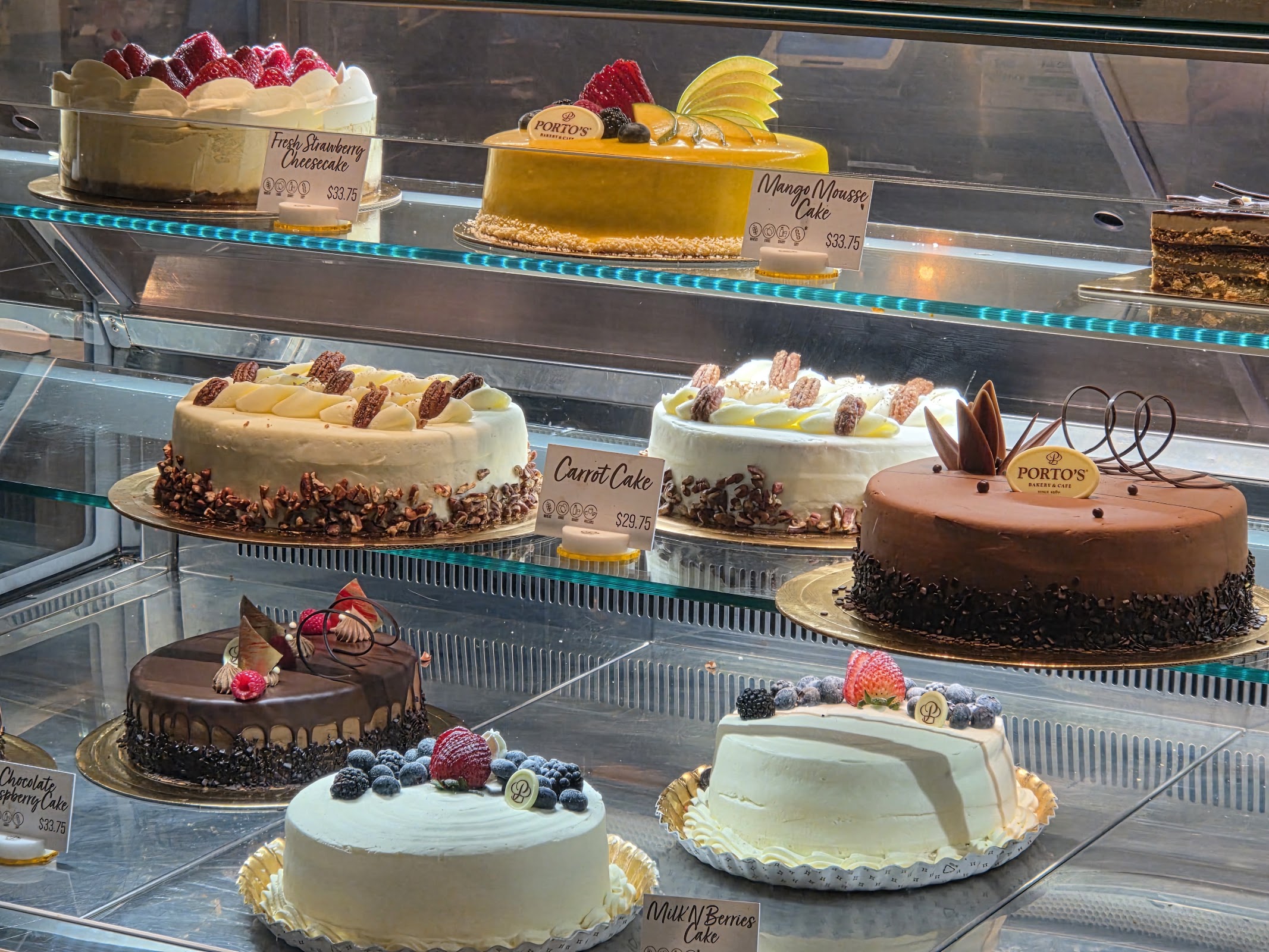 Porto's Bakery and Cafe photo 3