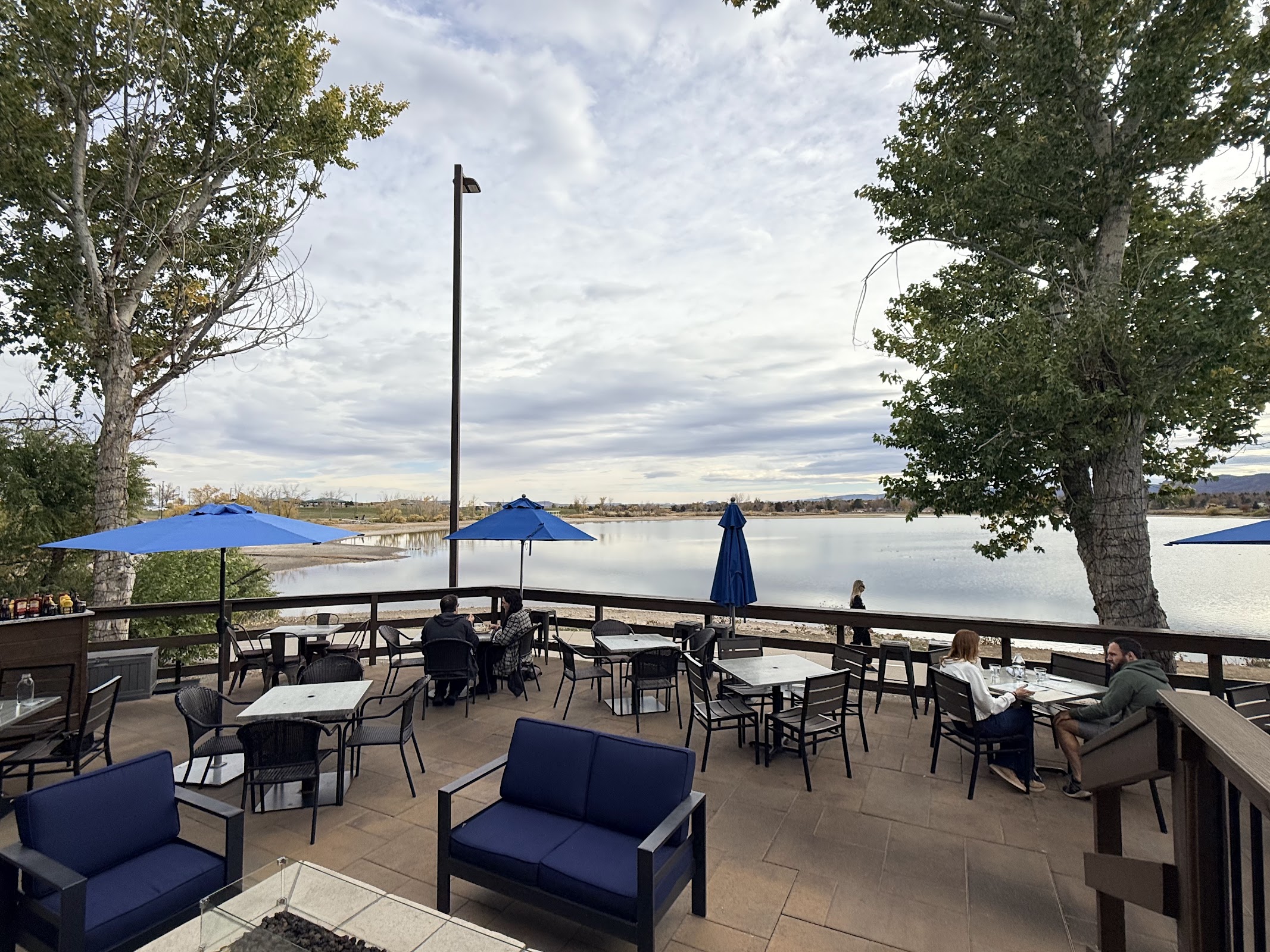 The Lake House Kitchen & Tavern photo 2