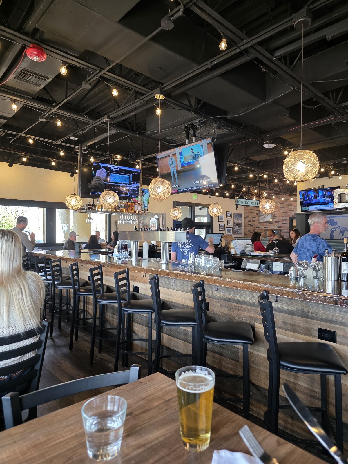 The Lake House Kitchen & Tavern photo 3
