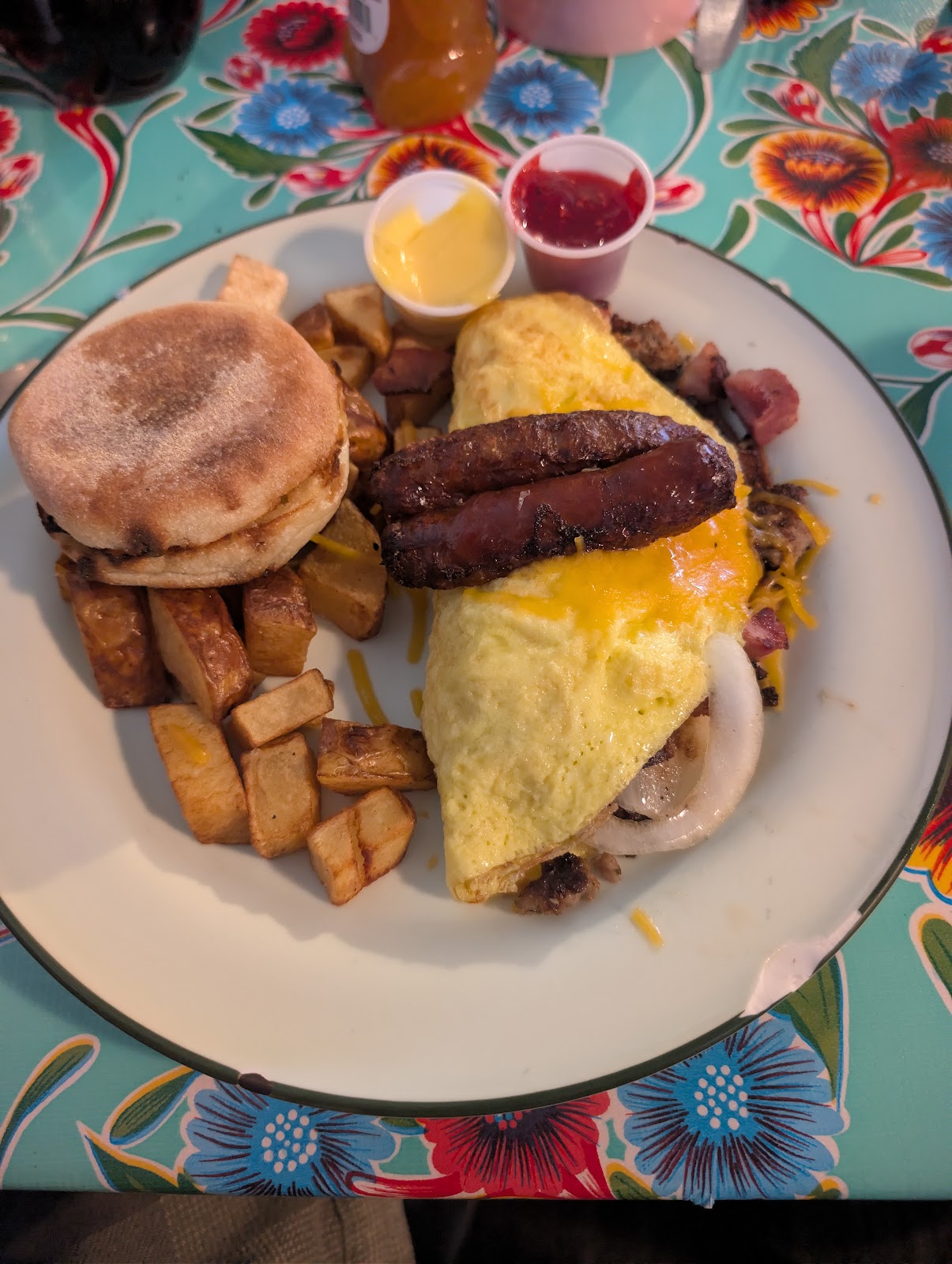 The Garnet Cafe photo 2