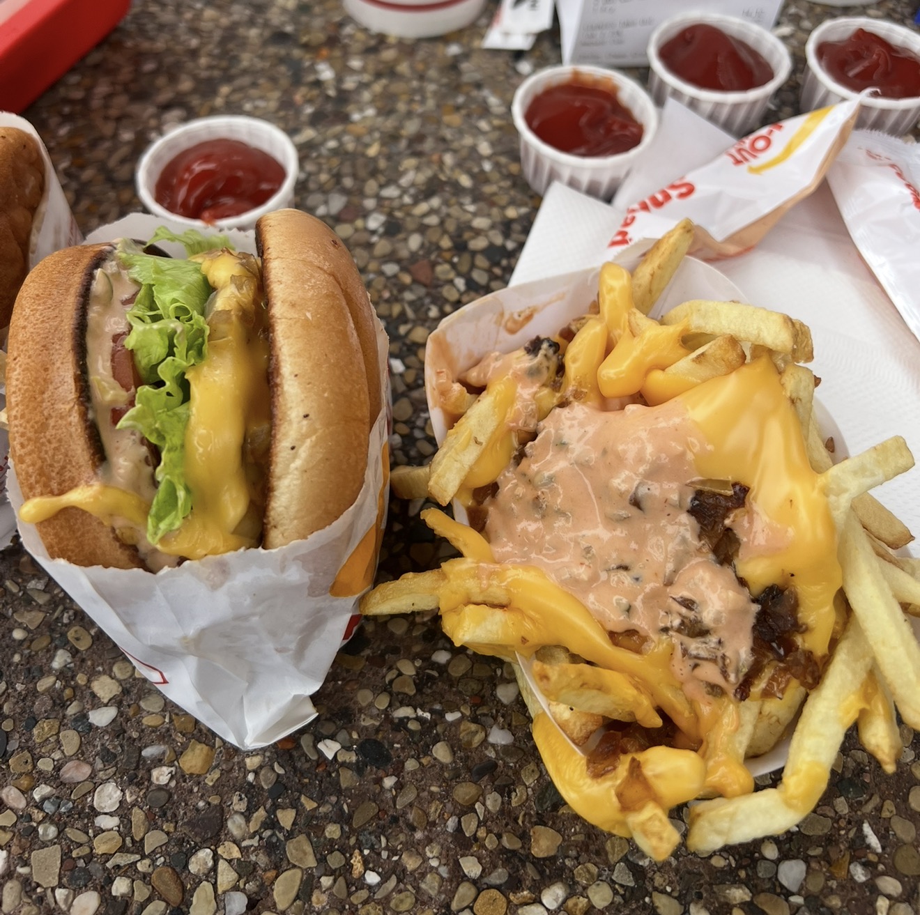 In-N-Out Burger photo 2