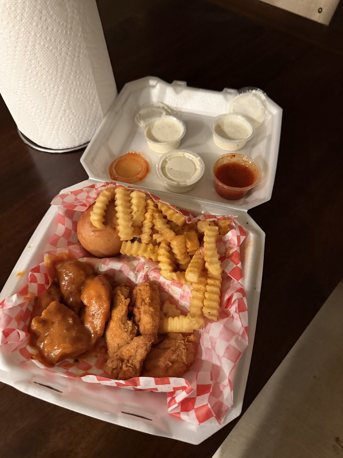 Rozay’s Wings photo 2