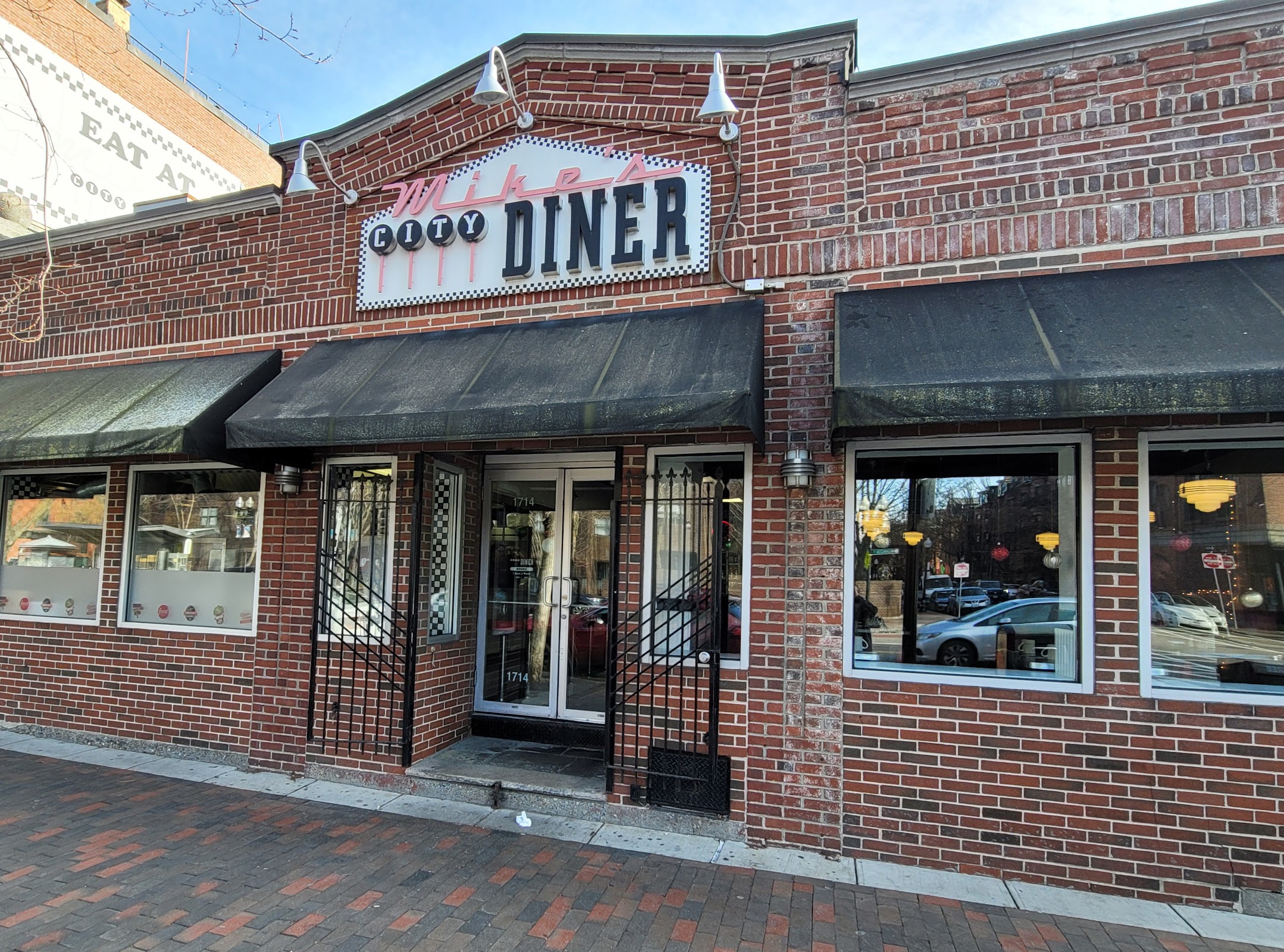 Mike's City Diner photo 2