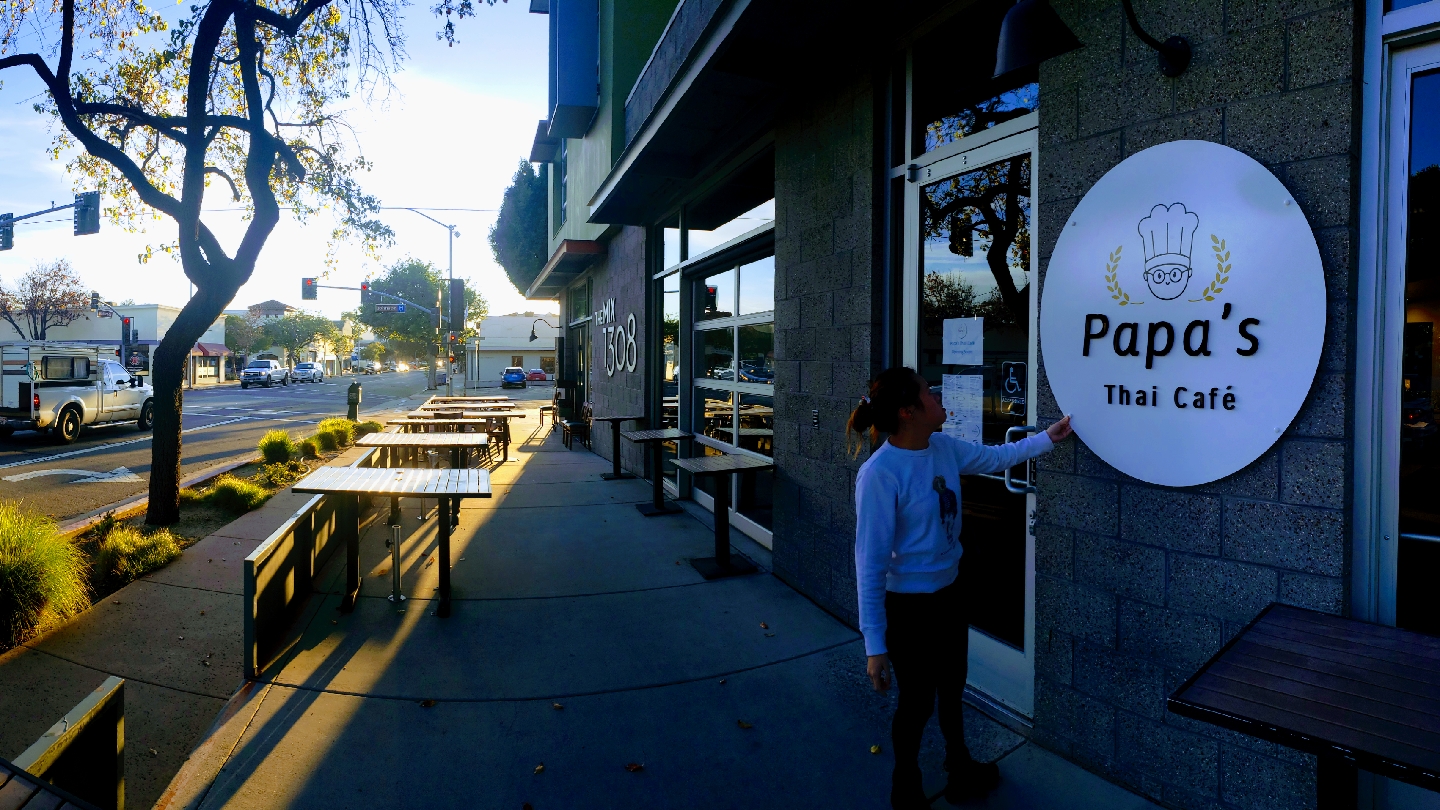 Papa's Thai Cafe photo 2