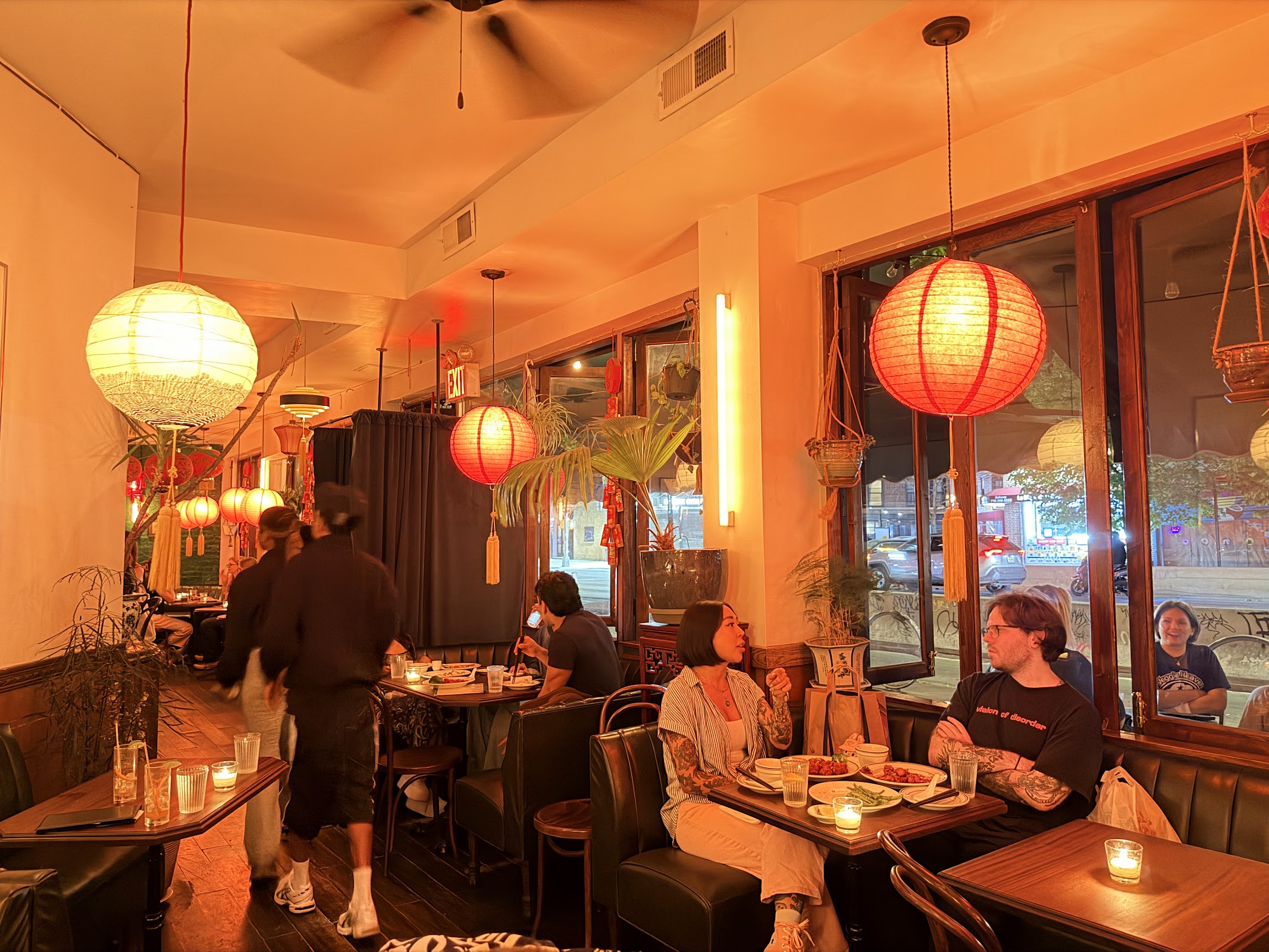 Wei’s - Williamsburg photo 2