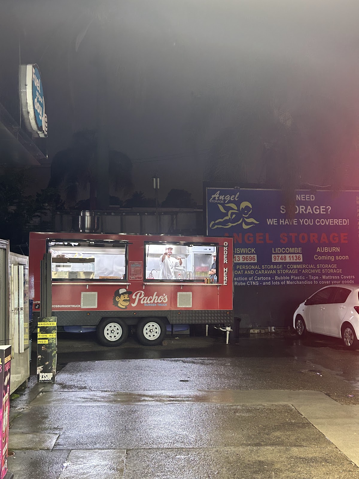 Pacho’s Burger Truck photo 3