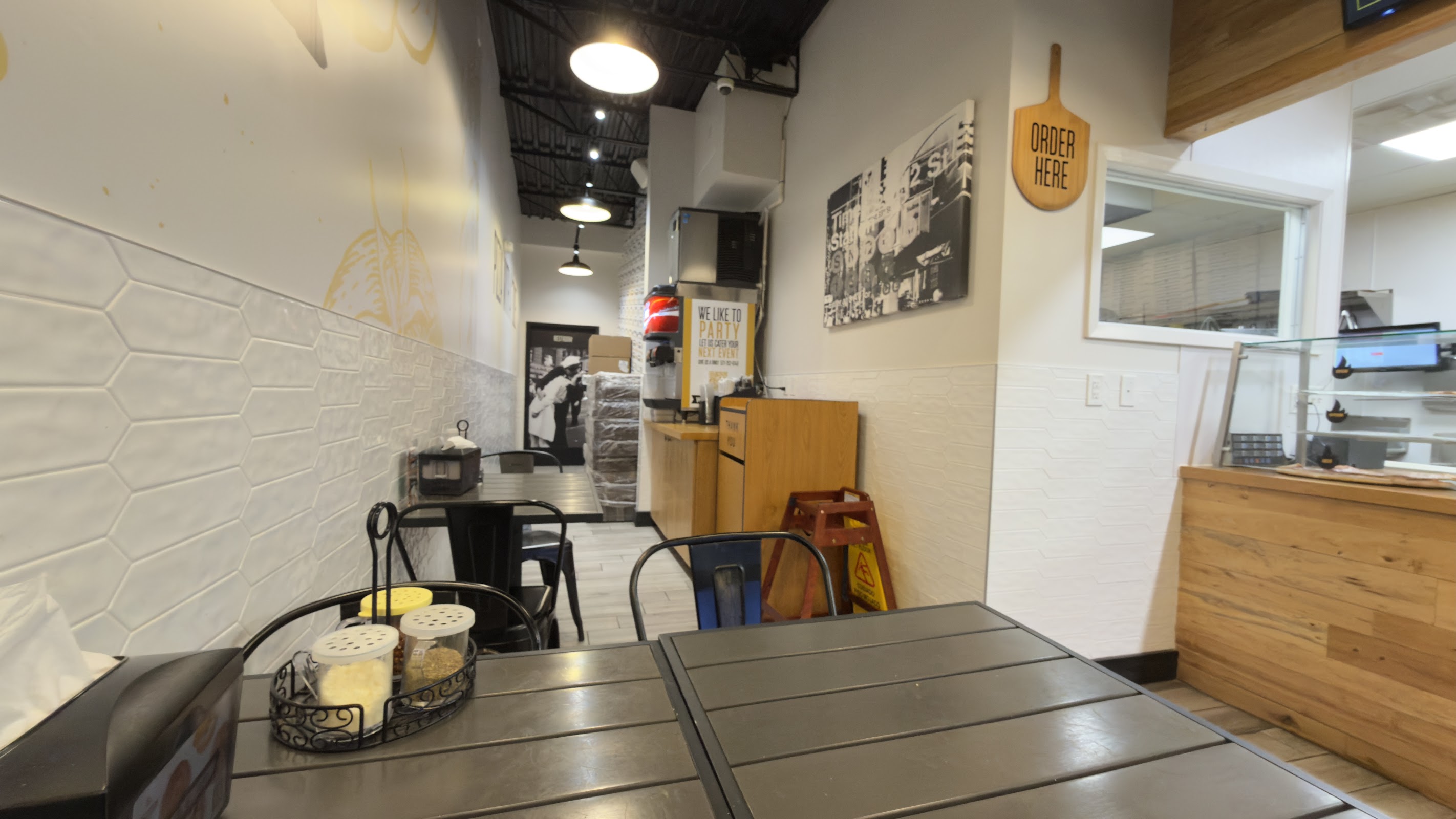 Wiseguy Pizza photo 1
