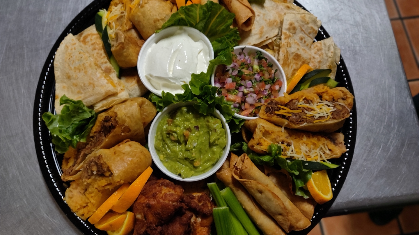 El Mercadito Mexican Restaurant: traditional Mexican food, authentic flavors & family-style hospitality in Riverdale, CA. photo 1