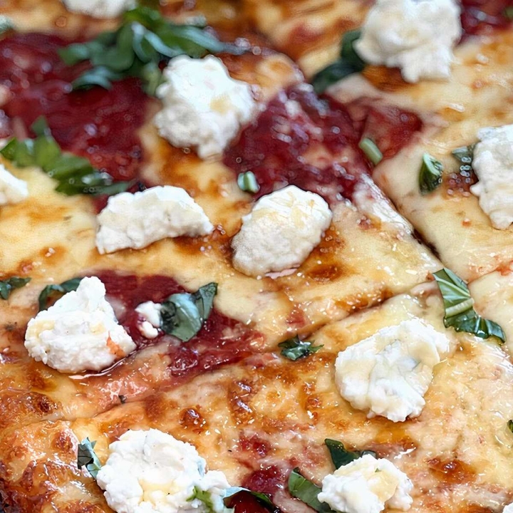 Mike's New York Pizzeria photo 3