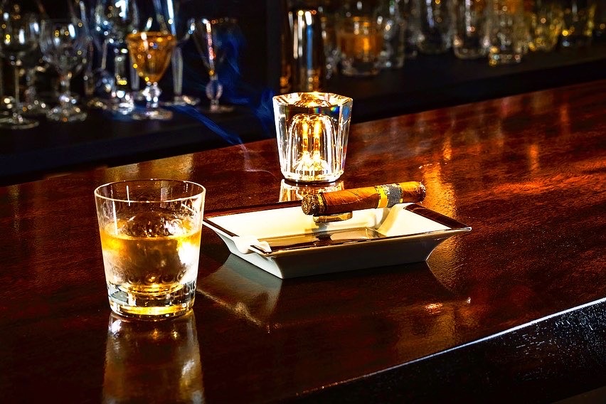 Sui Cigar Bar photo 1