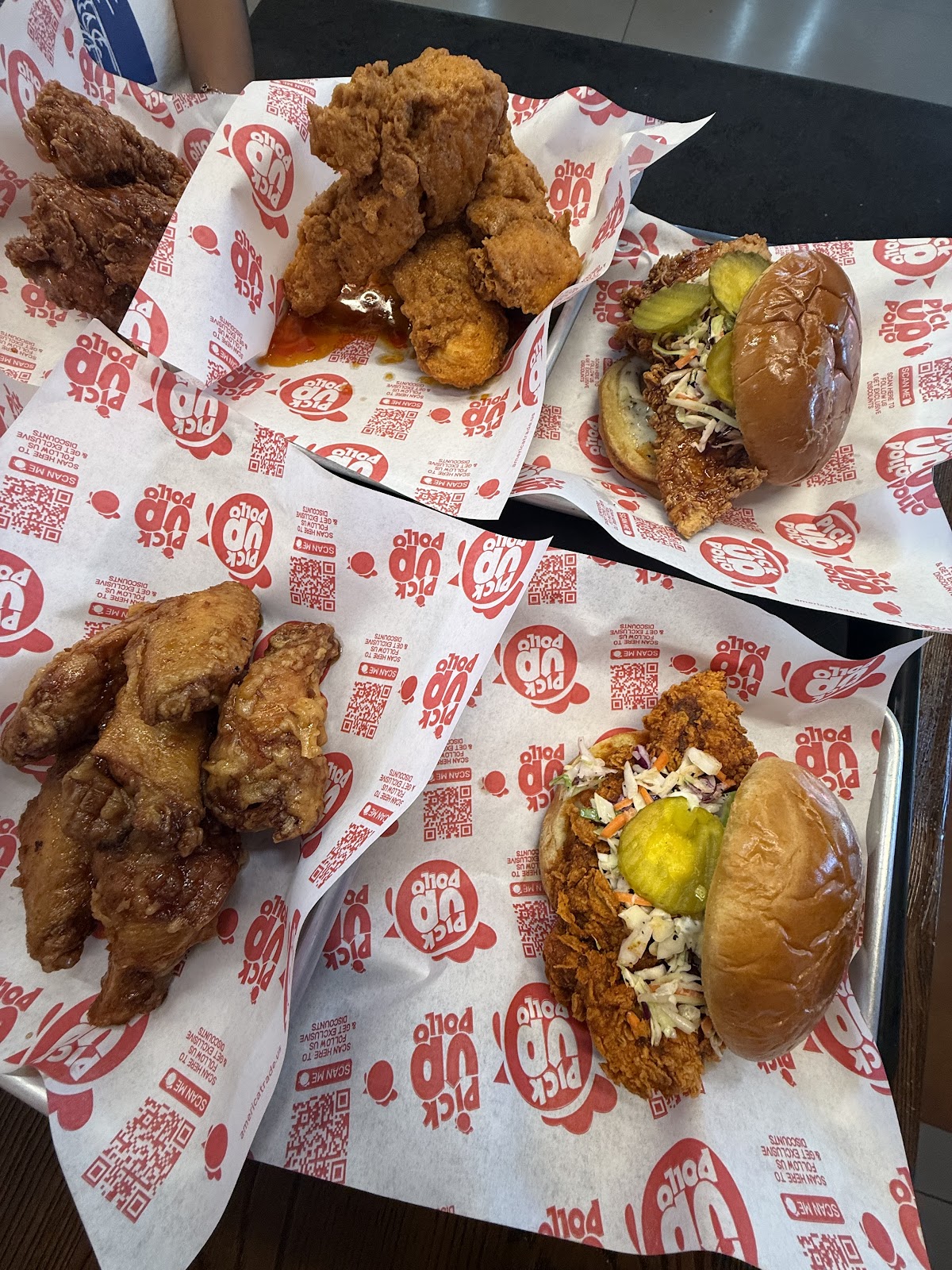 PiCK UP POLLO photo 1