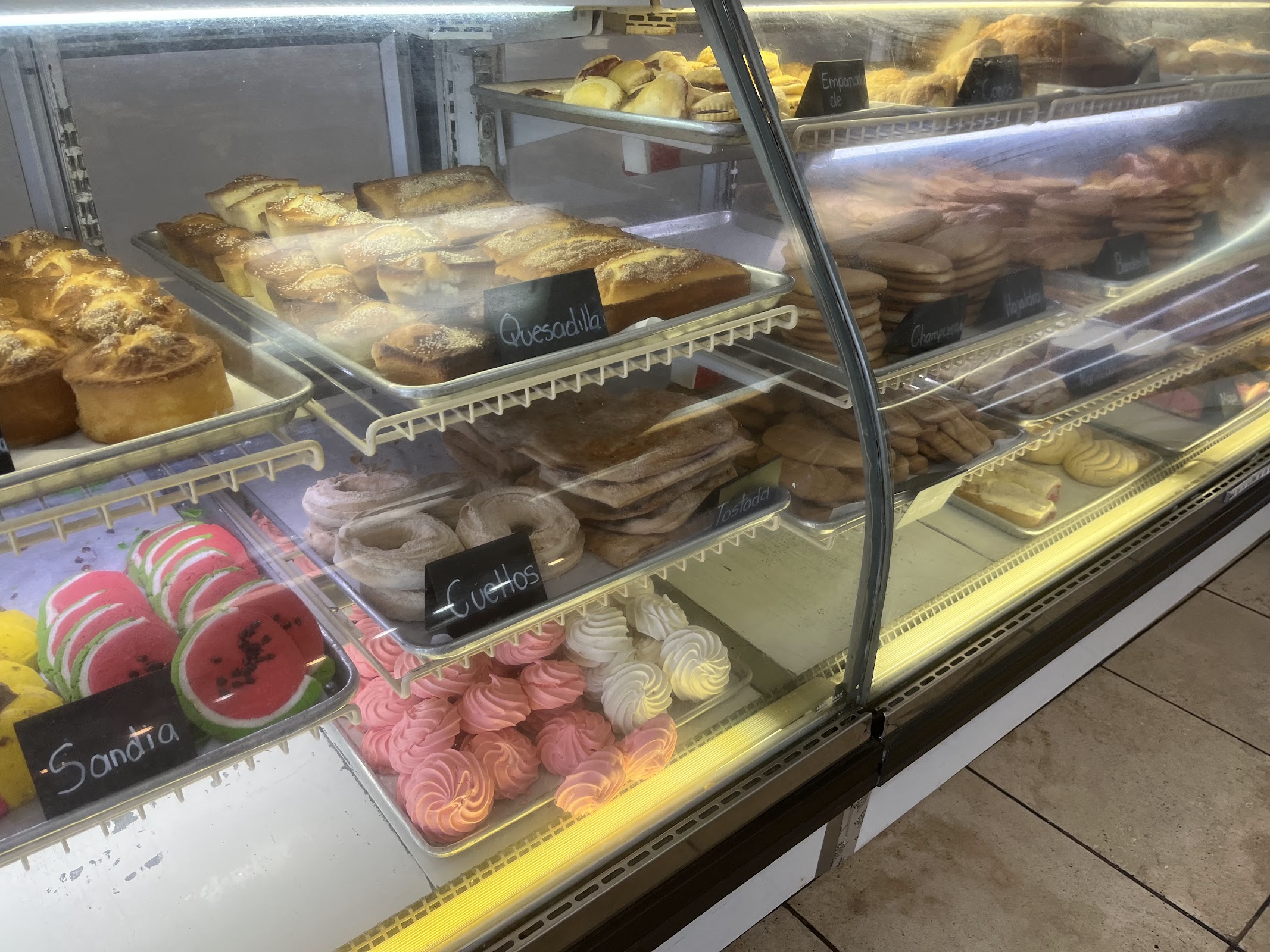 Yolanda's Bakery photo 3