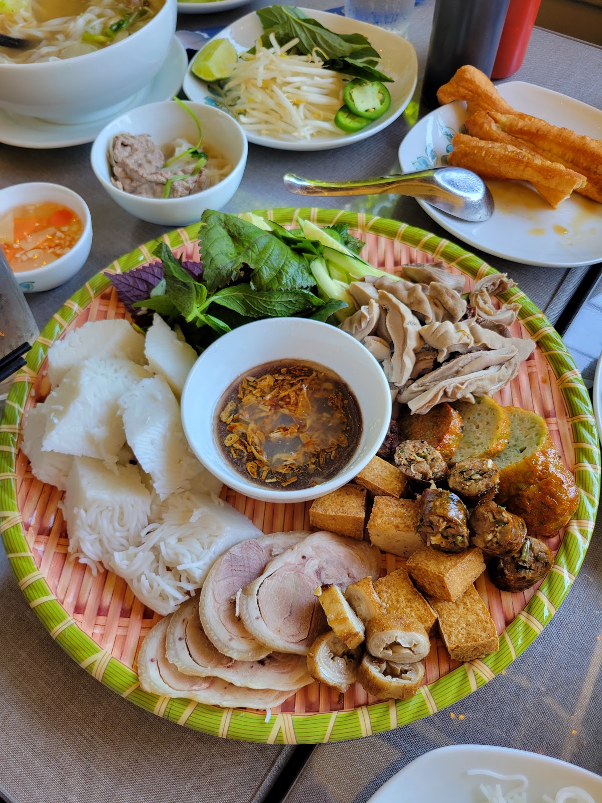 Pho Hathanh photo 2