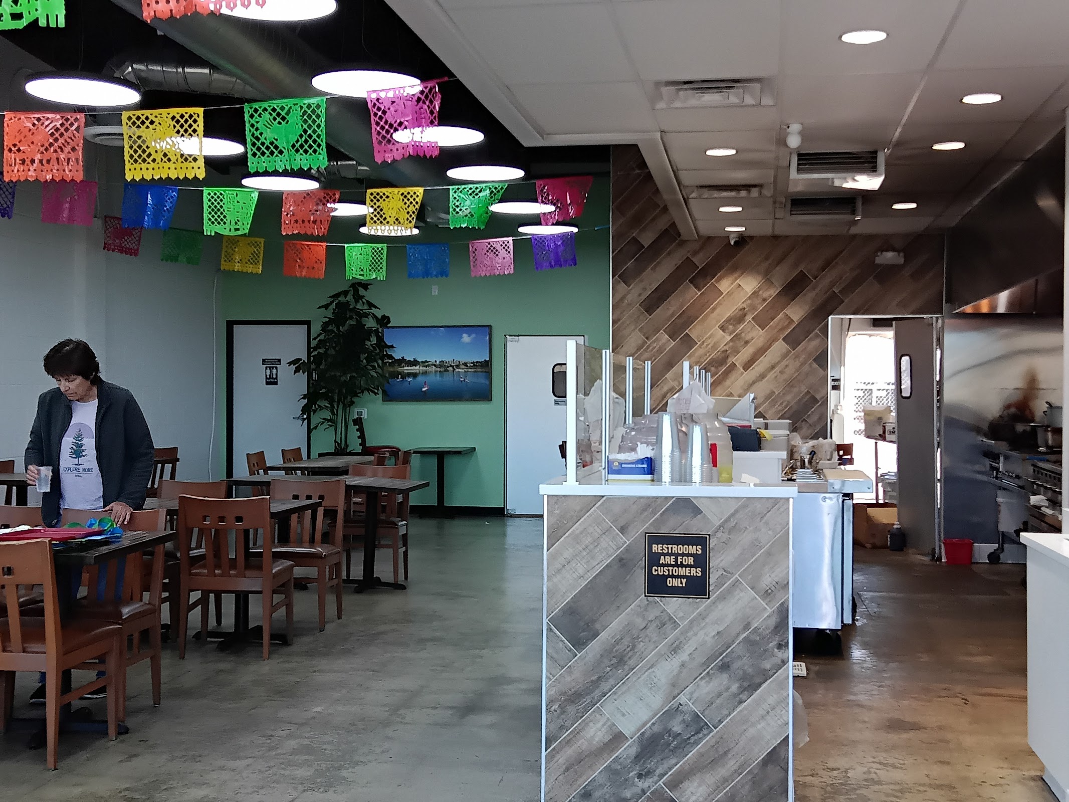 Valerie’s Taco Shop photo 3