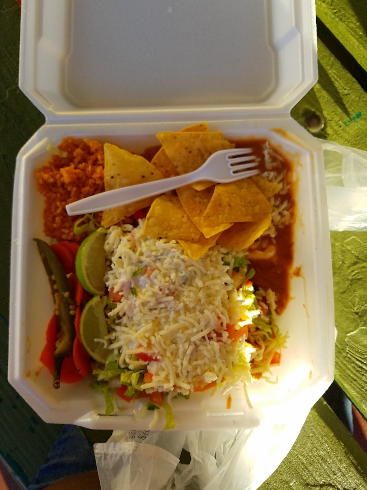 La Sierra Taqueria photo 2