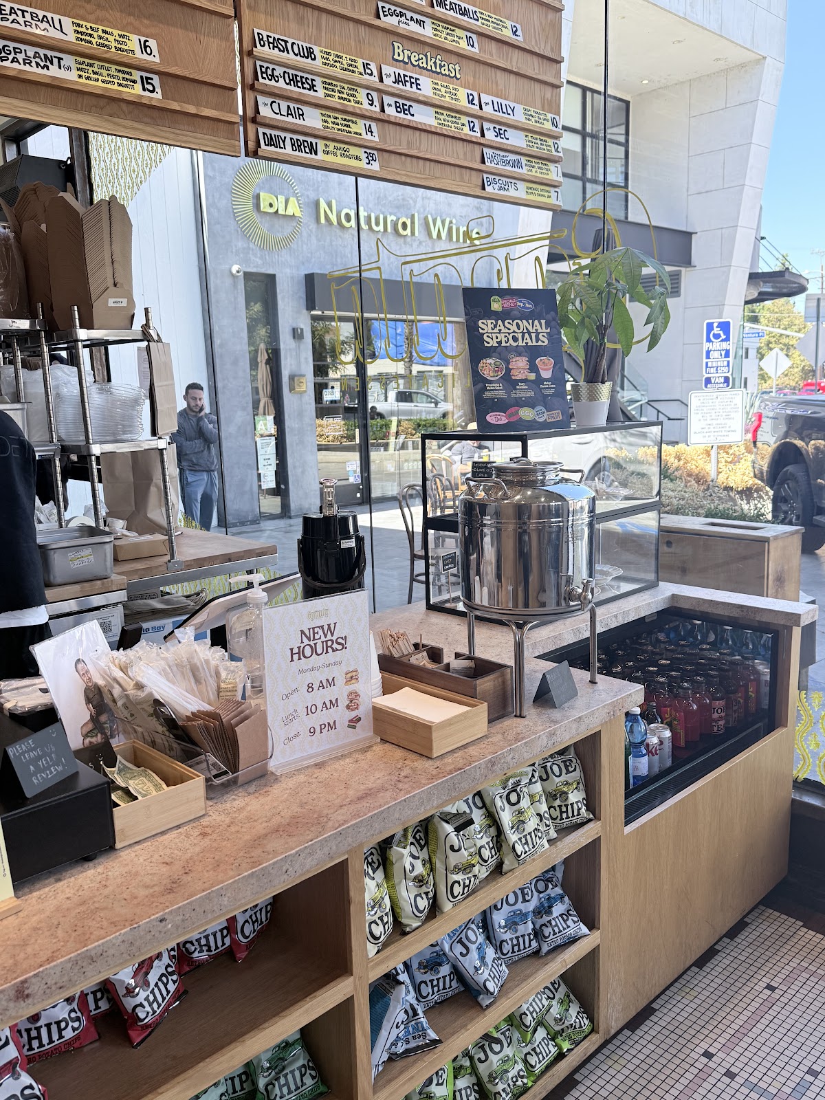 Ggiata Delicatessen photo 2