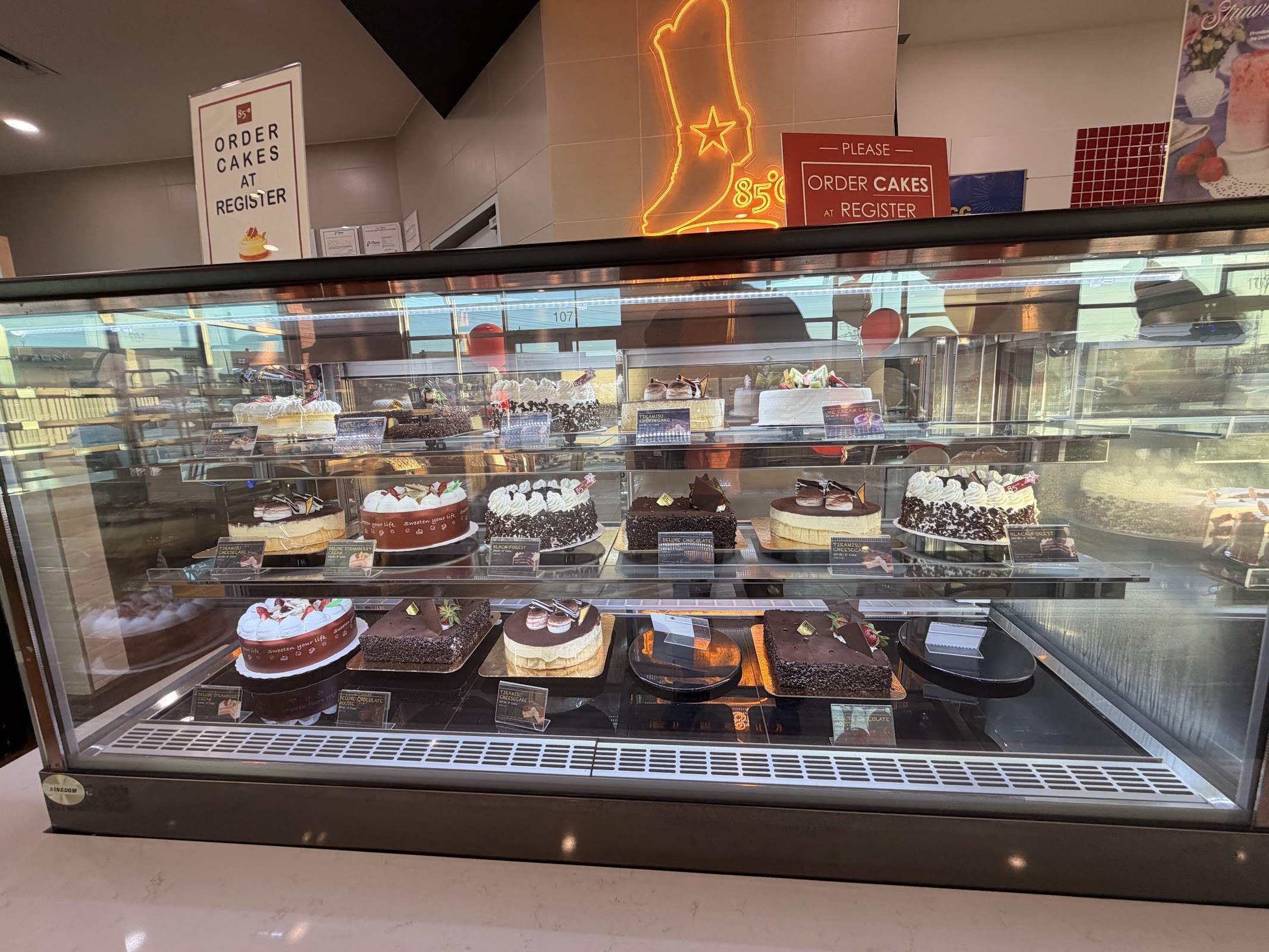 85°C Bakery Cafe - Plano photo 1