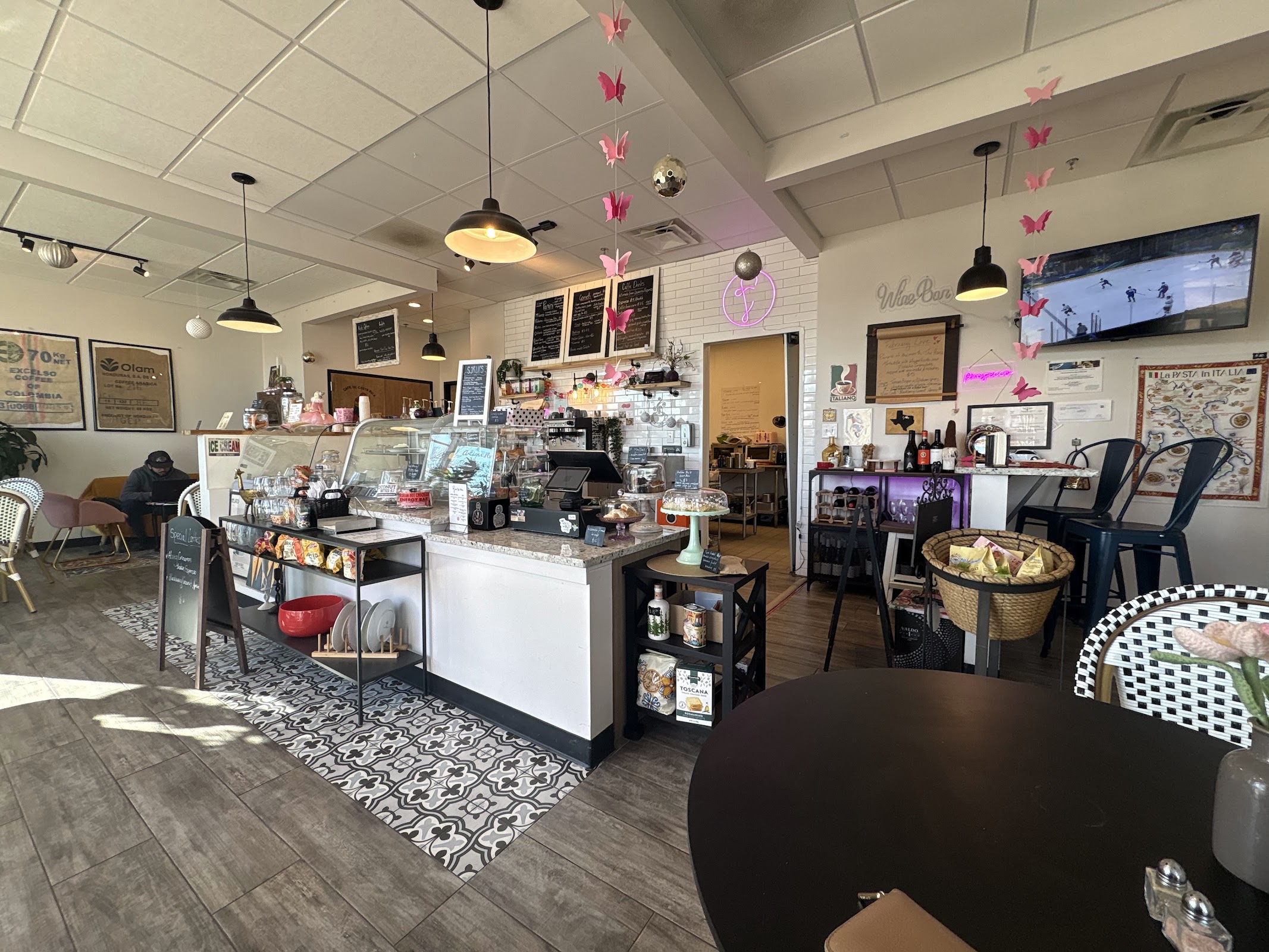 Fiore Cafe photo 3