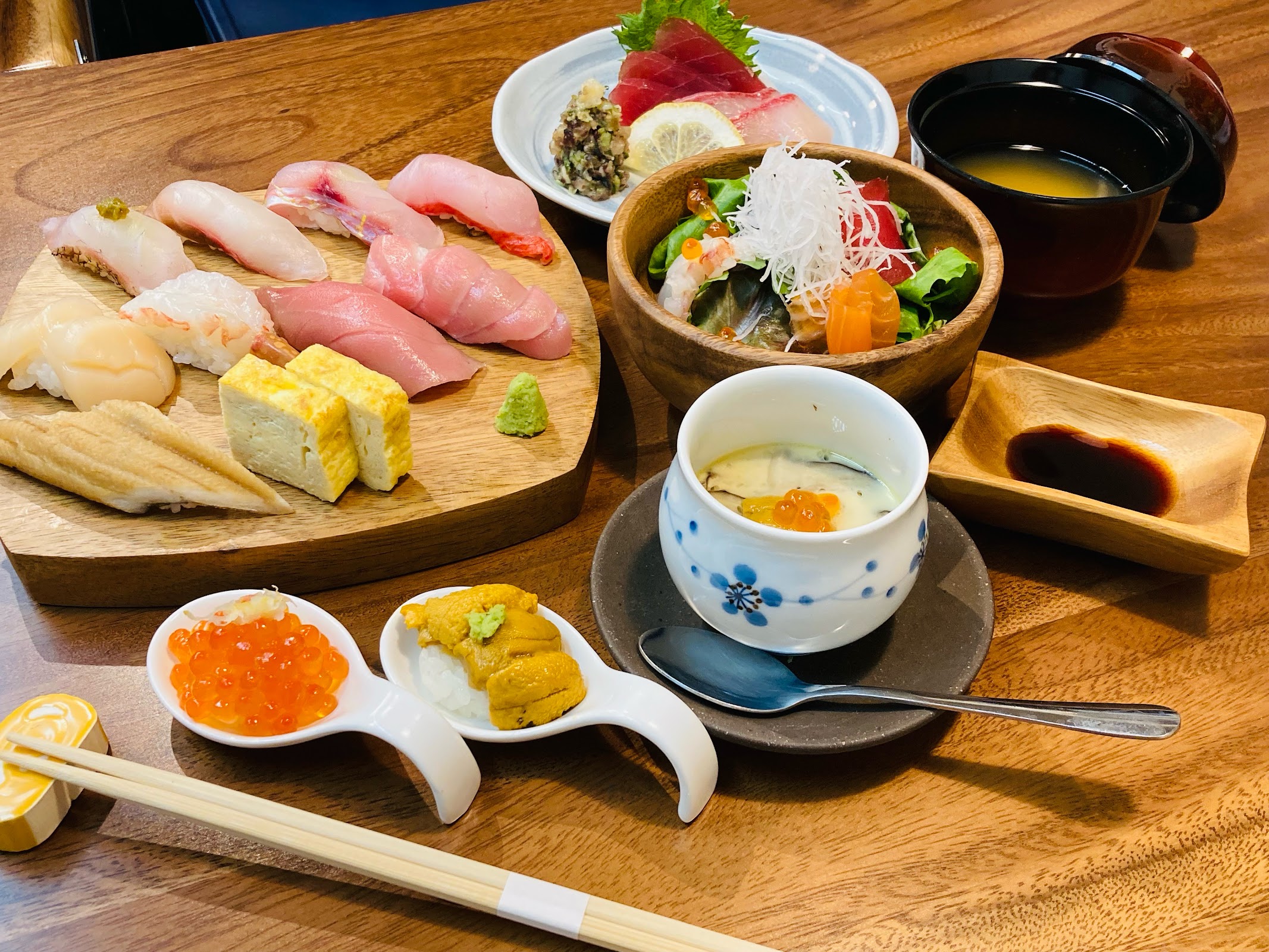 SUSHI KOH photo 1