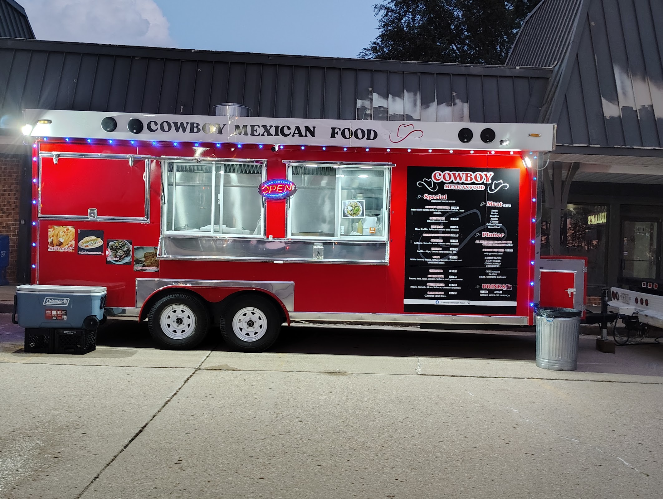 FOOD TRUCK "COWBOY MEXICAN FOOD" photo 1