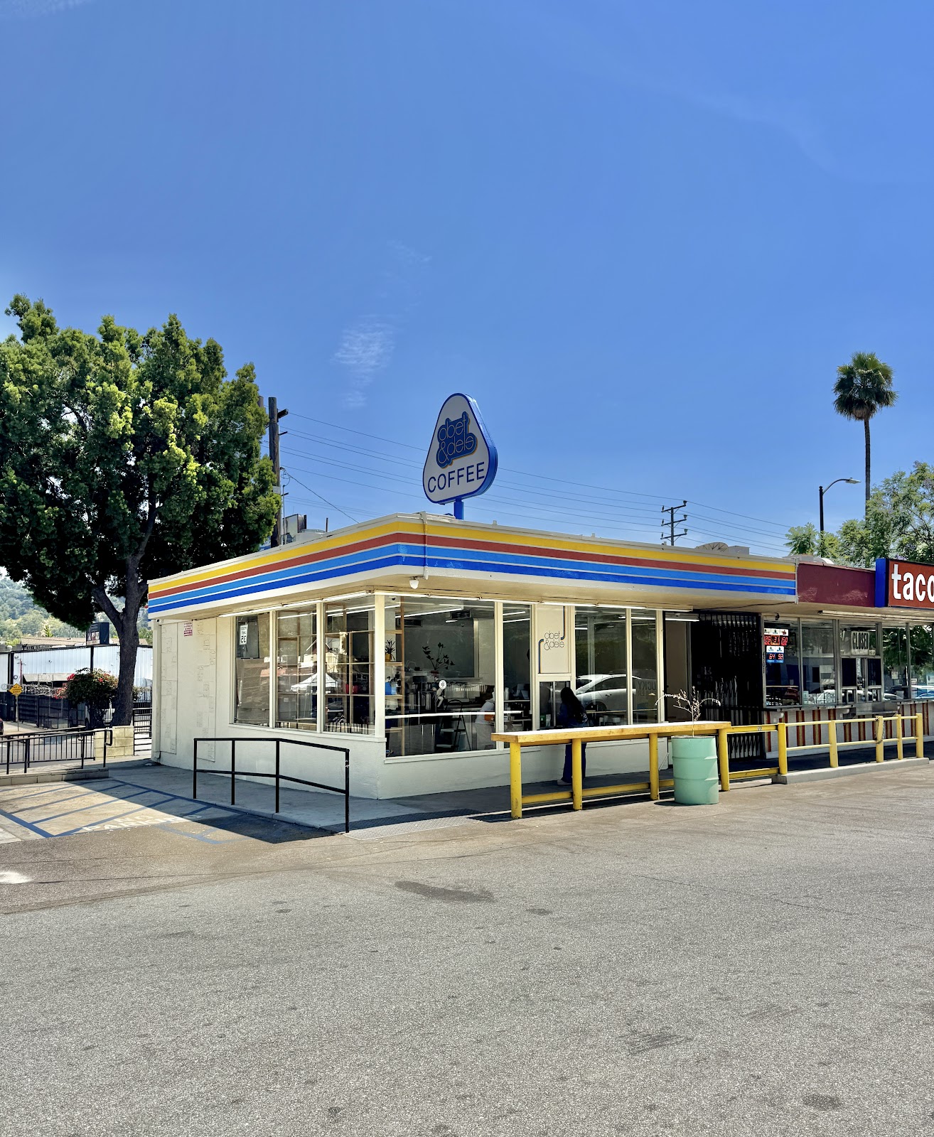 Obet & Dels Coffee, Mt. Wash/Highland Park photo 2