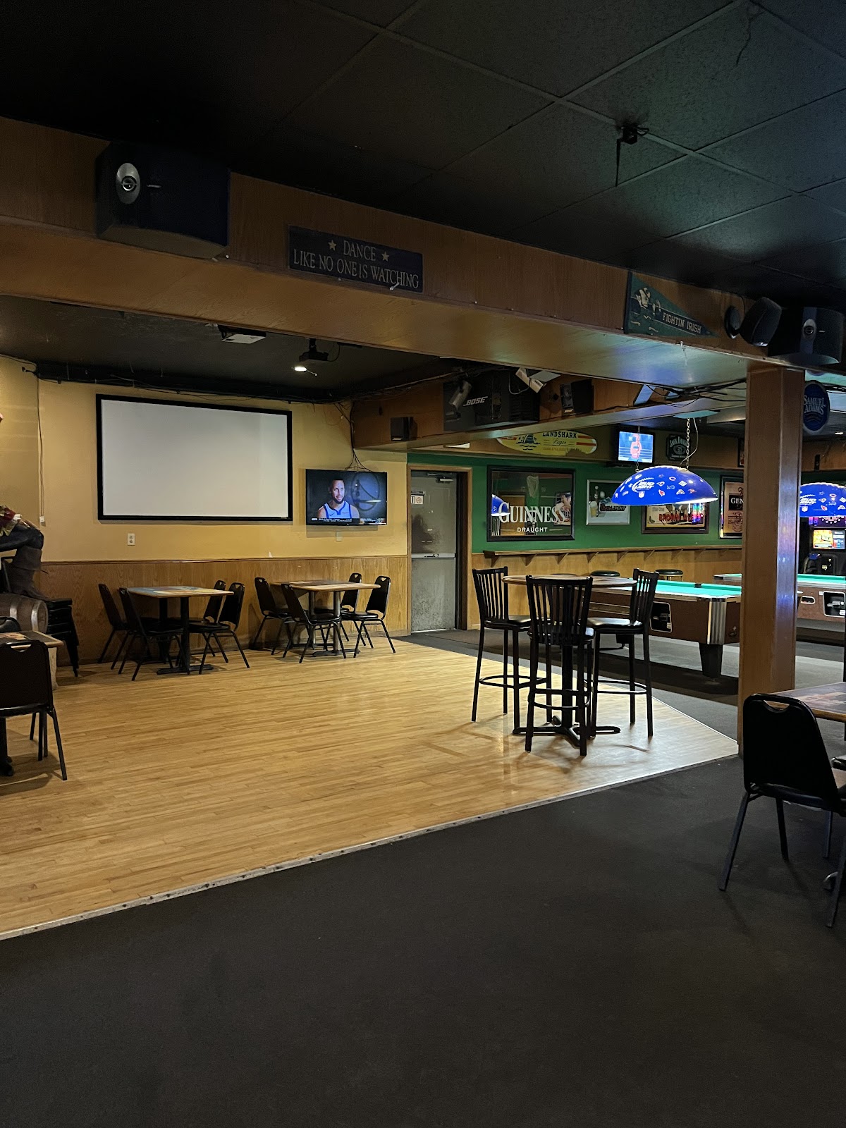 Mitchs' Corner Sports Bar photo 2
