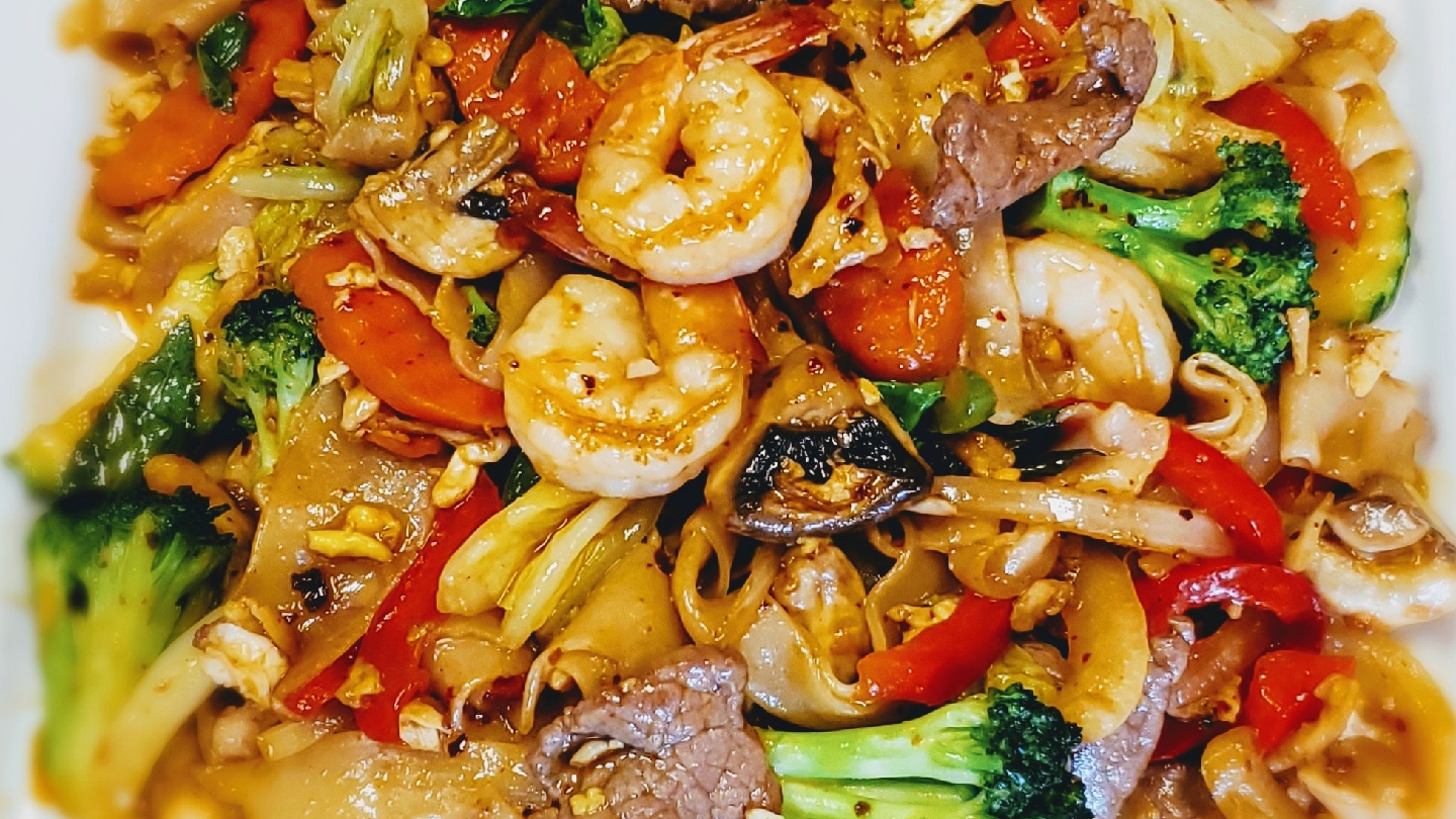Golden Thai Cuisine photo 3