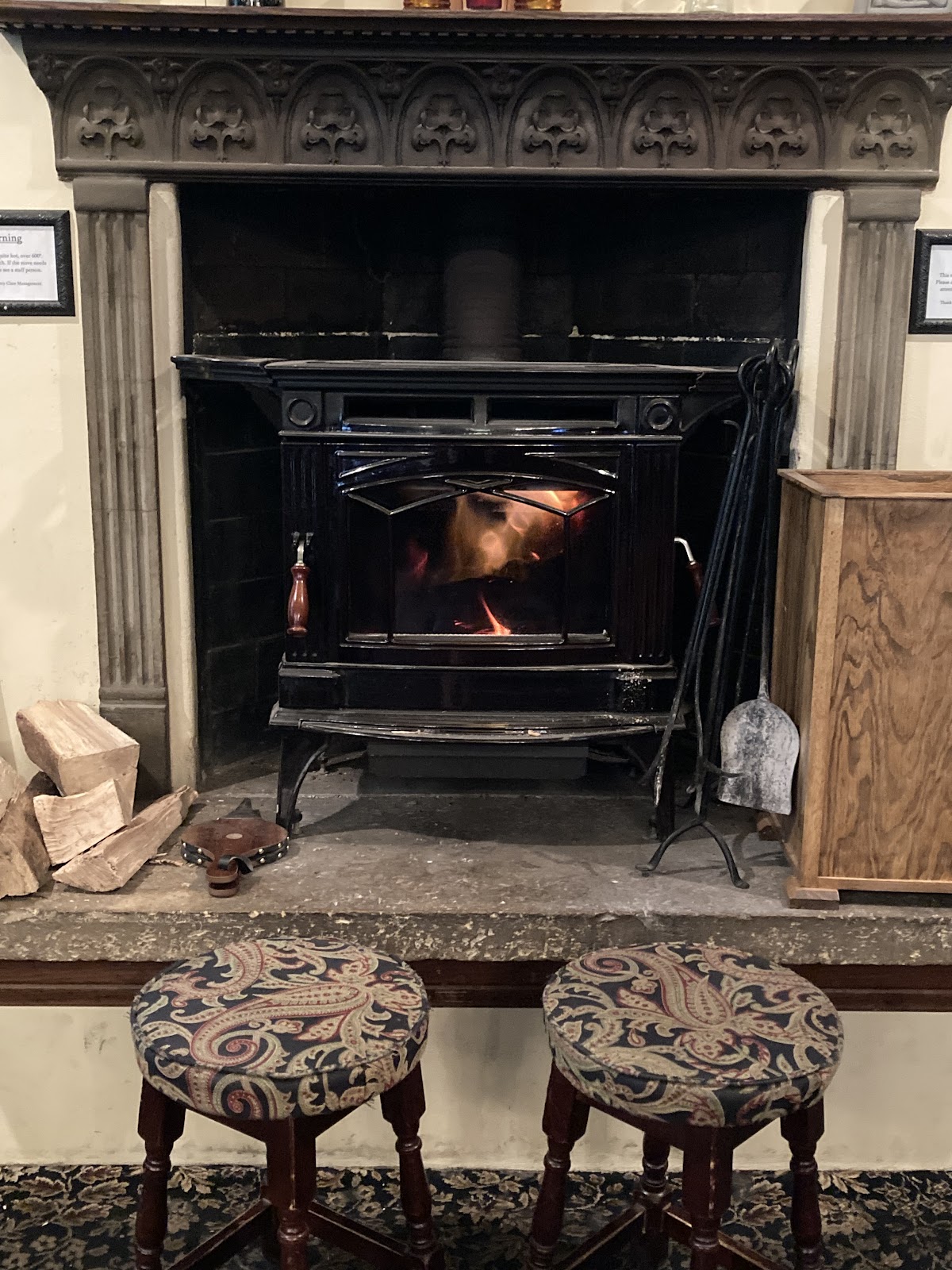 County Clare Irish Inn & Pub photo 2