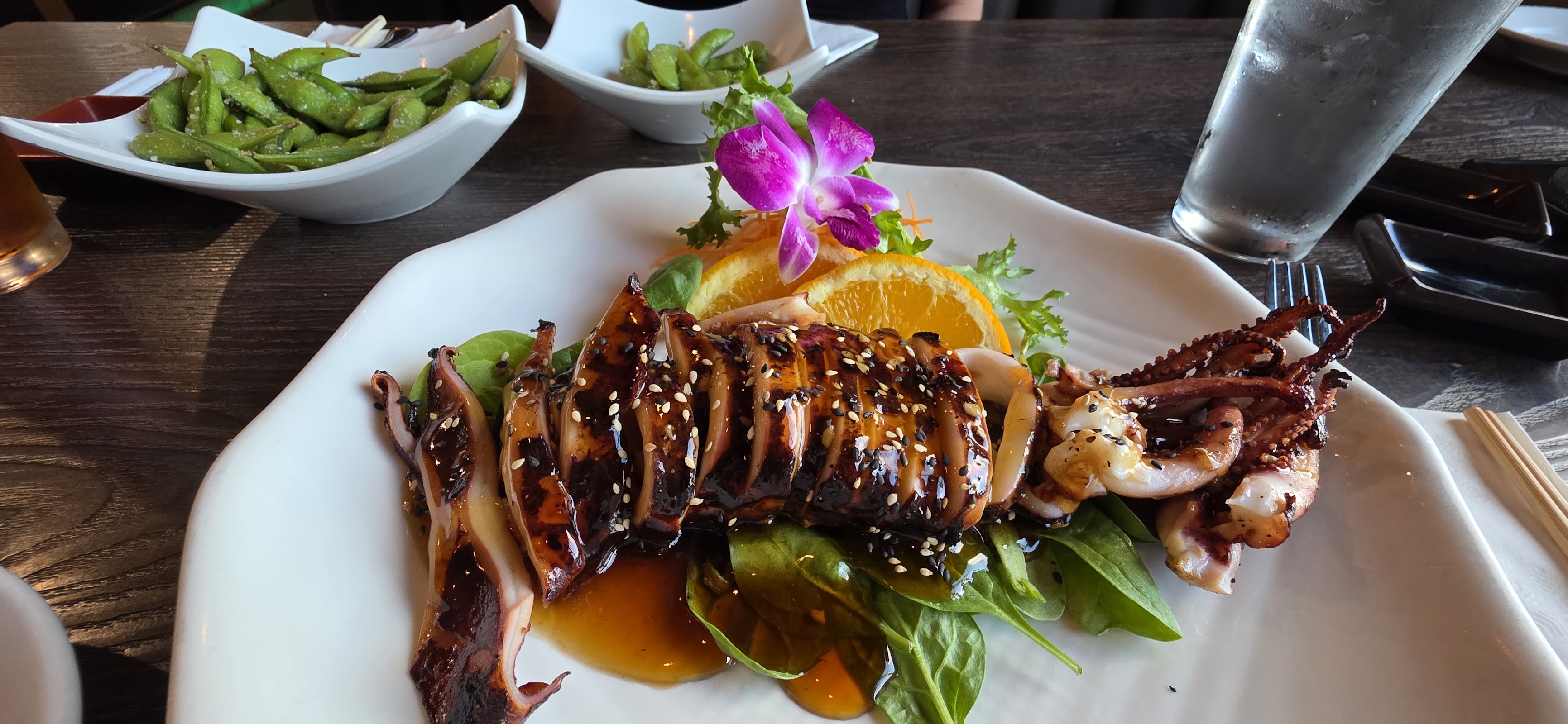 Hana Sushi & Asian Cuisine photo 1