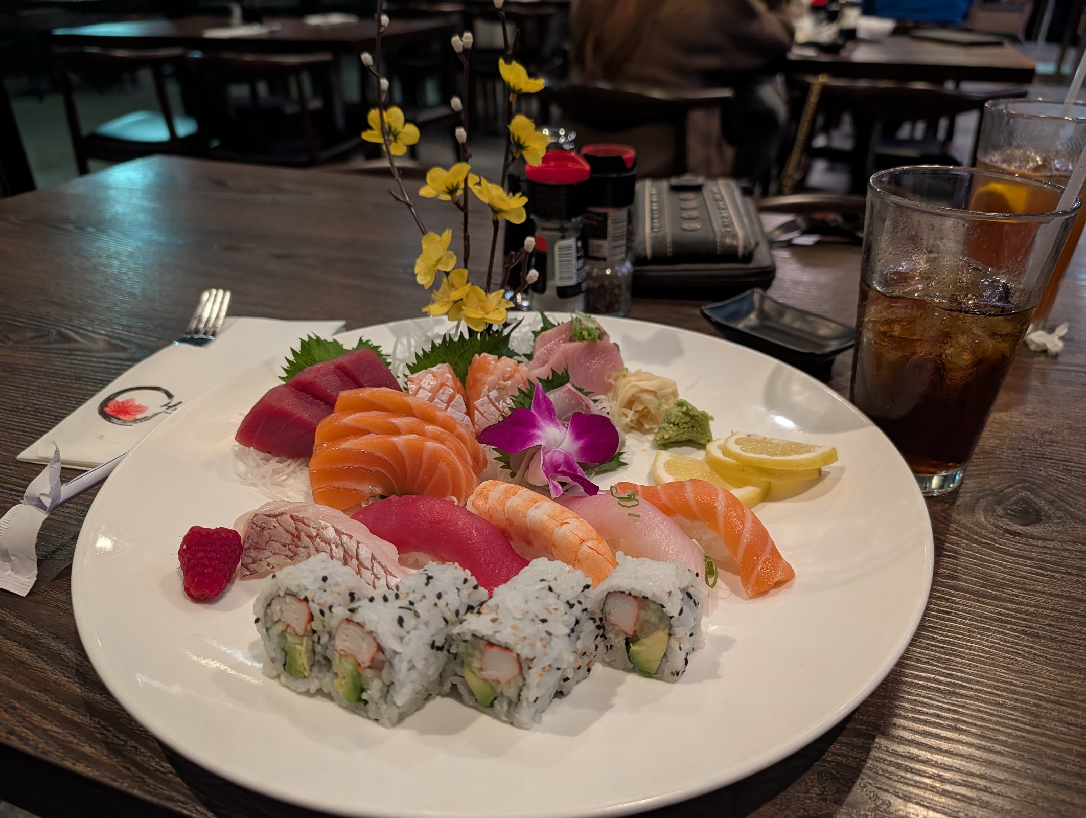 Hana Sushi & Asian Cuisine photo 3