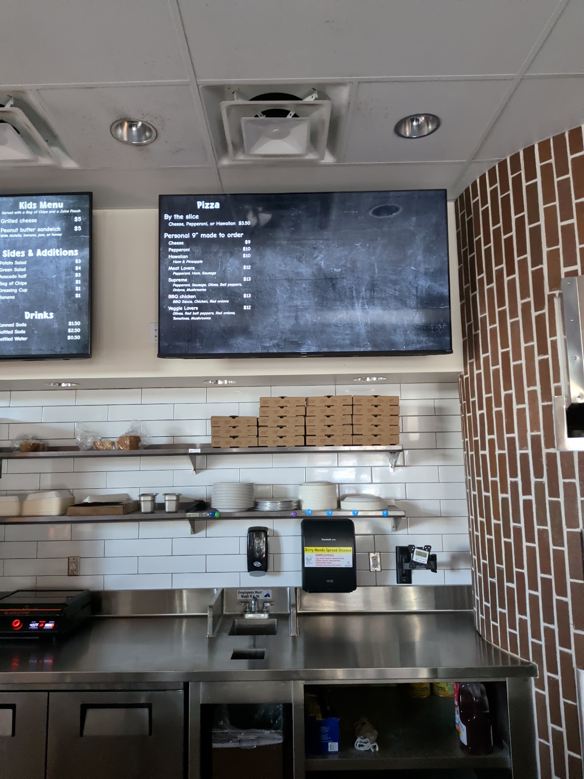 Apple Valley Sourdough Sandwich & Pizza Shop photo 2